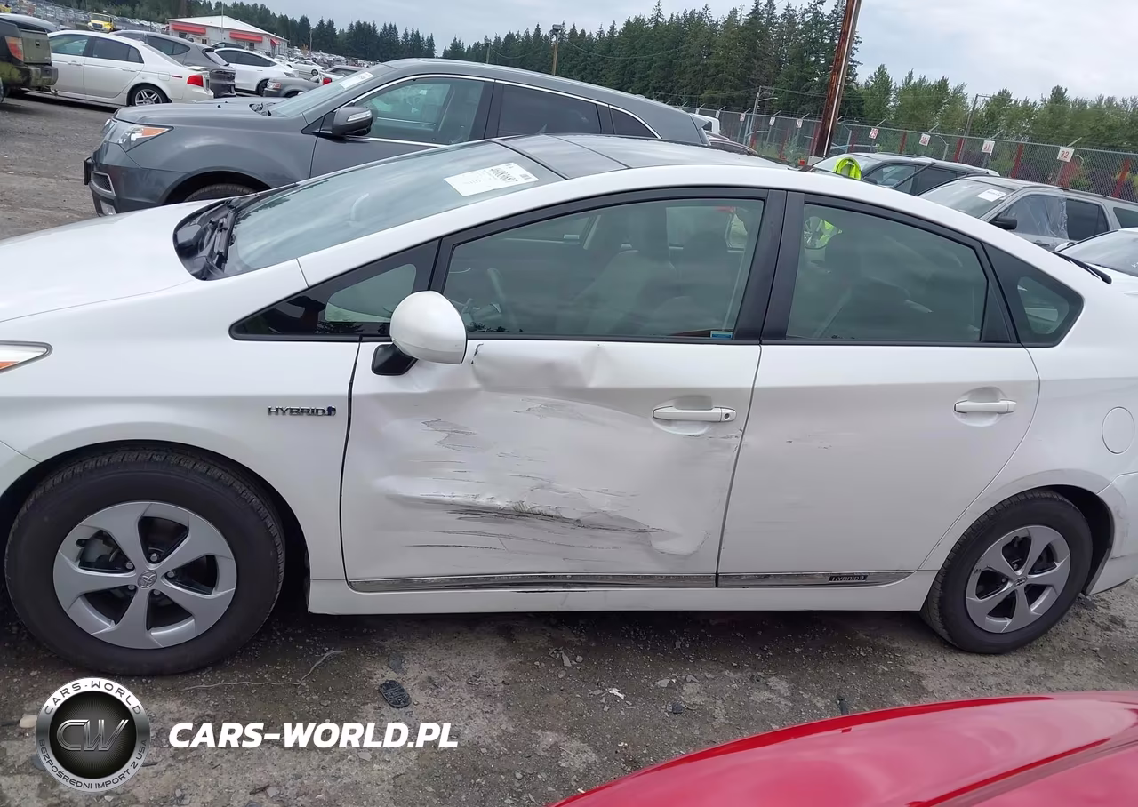 2012 Toyota Prius Three VIN:JTDKN3DU1C5453334 - 14