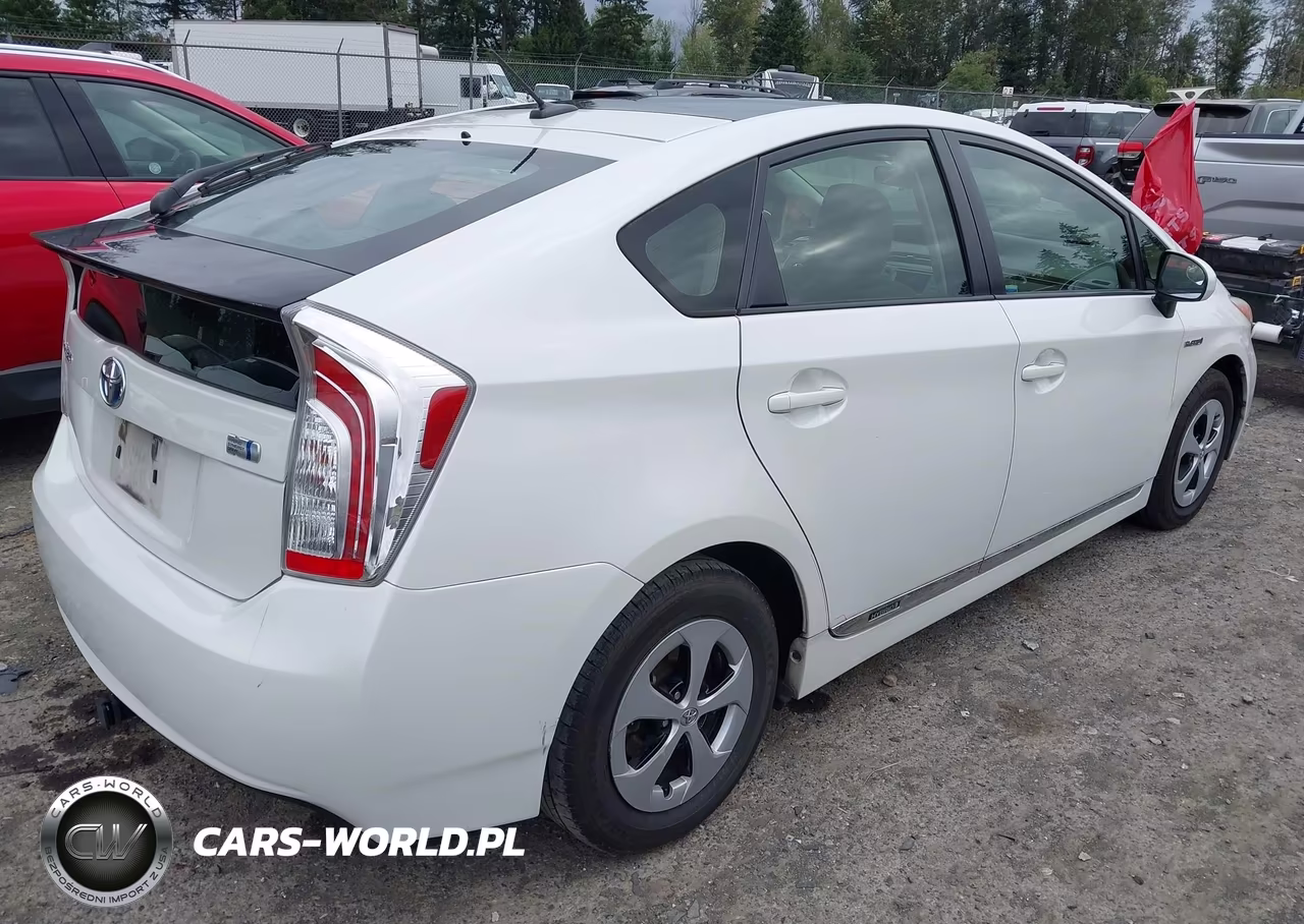 2012 Toyota Prius Three VIN:JTDKN3DU1C5453334 - 4