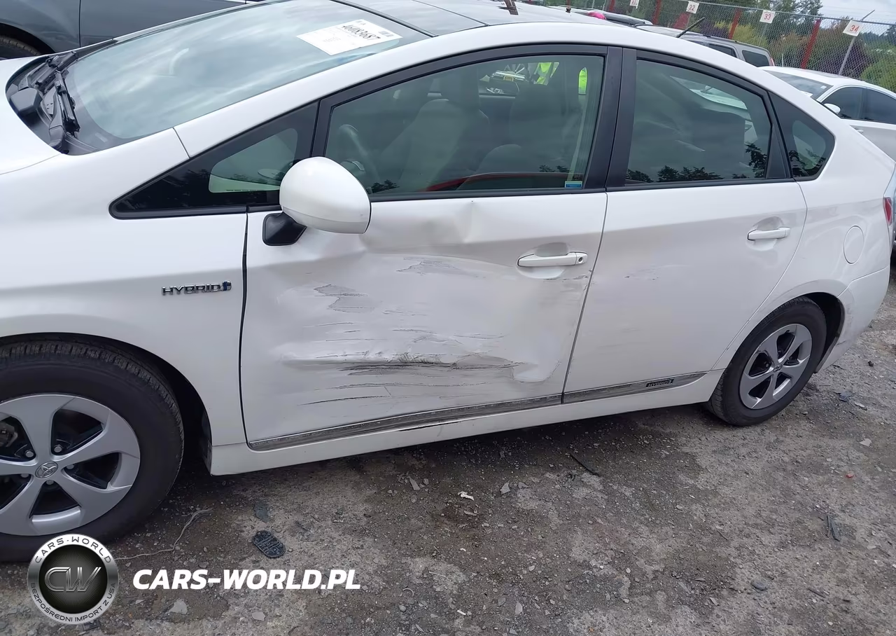 2012 Toyota Prius Three VIN:JTDKN3DU1C5453334 - 6