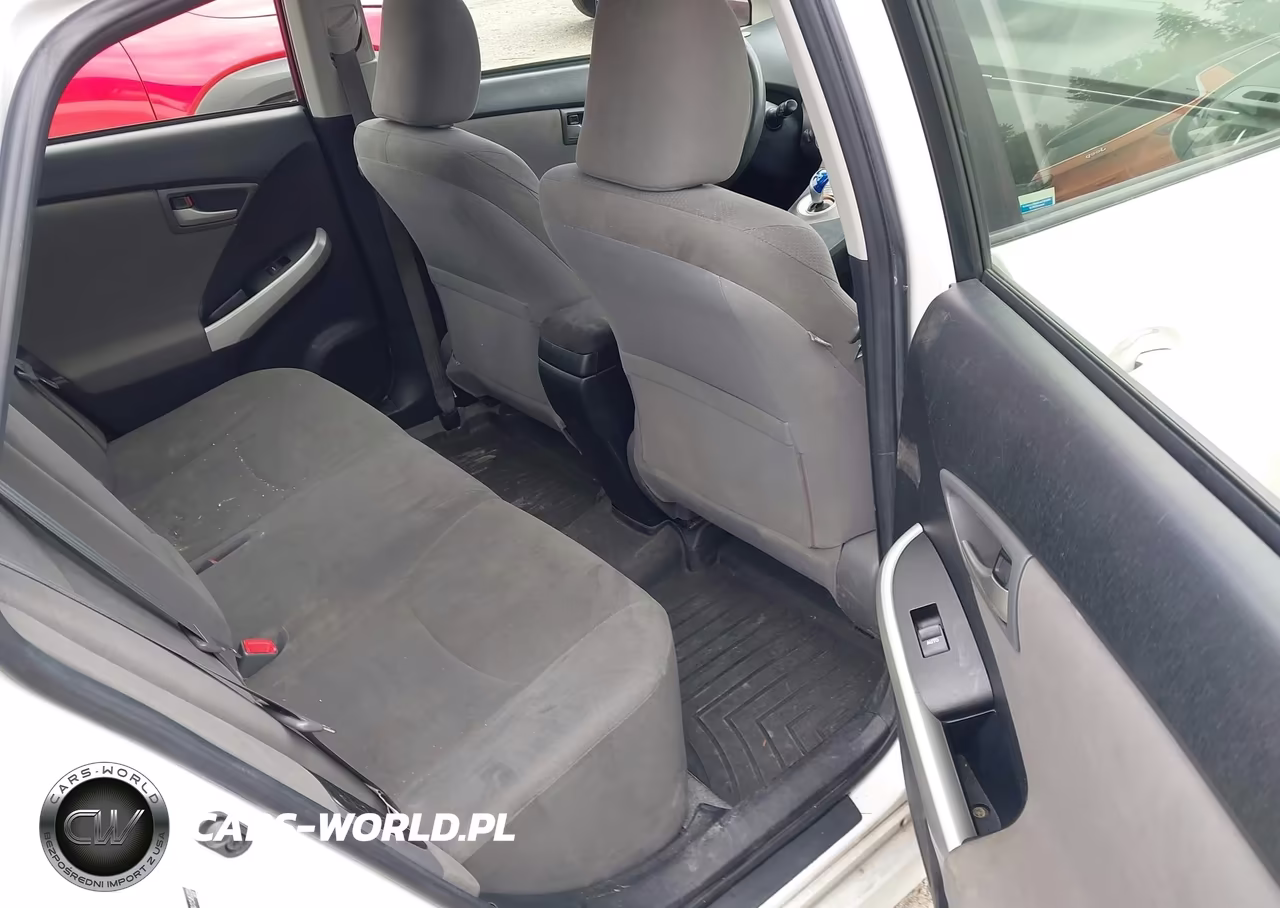 2012 Toyota Prius Three VIN:JTDKN3DU1C5453334 - 8