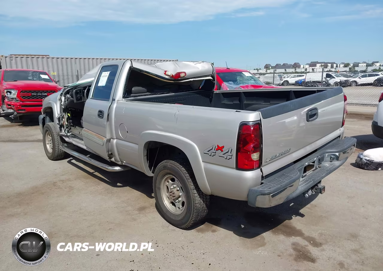 2007 Chevrolet Silverado 2500Hd Classic Lt3 VIN:1GCHK23D17F170348 - 3