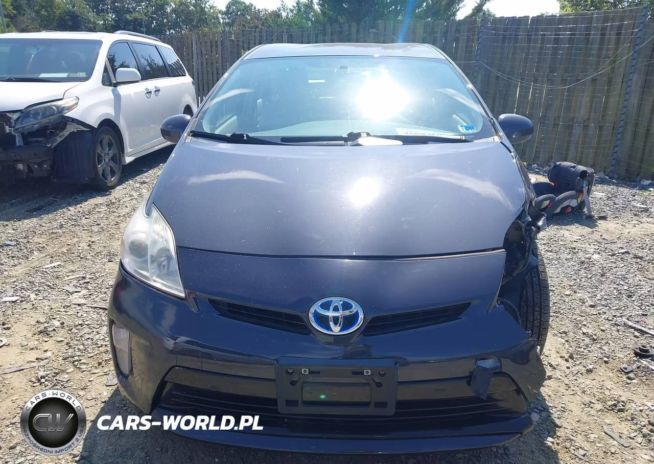 2013 Toyota Prius Two VIN:JTDKN3DU9D5665190 - 12