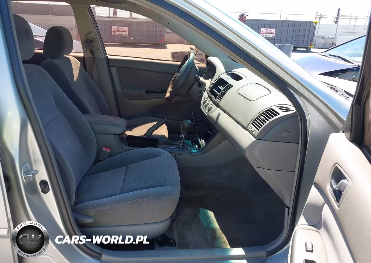 2005 Toyota Camry Le VIN:4T1BE32K35U025805 - 5