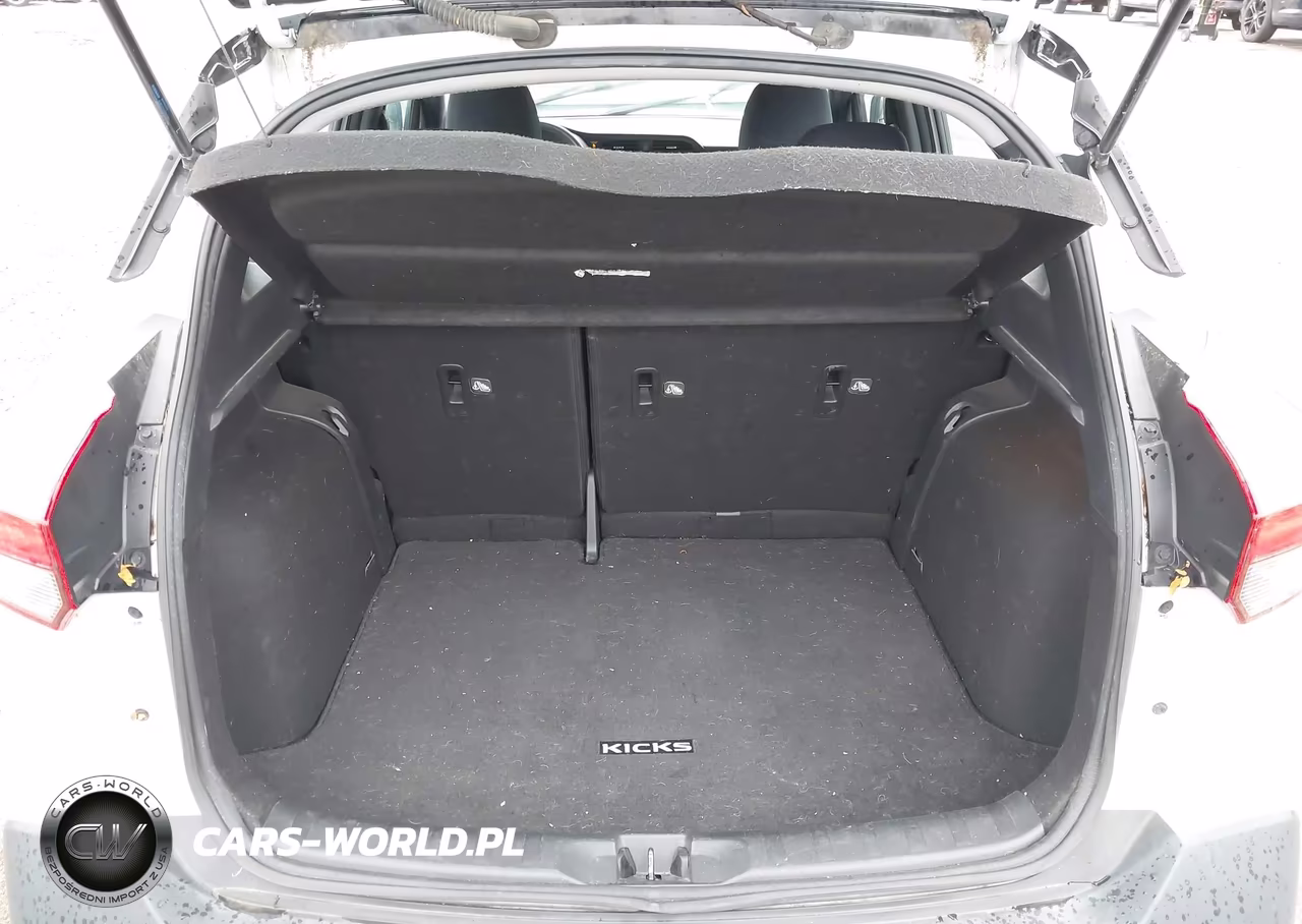 2018 Nissan Kicks Sr VIN:3N1CP5CU6JL530761 - 12