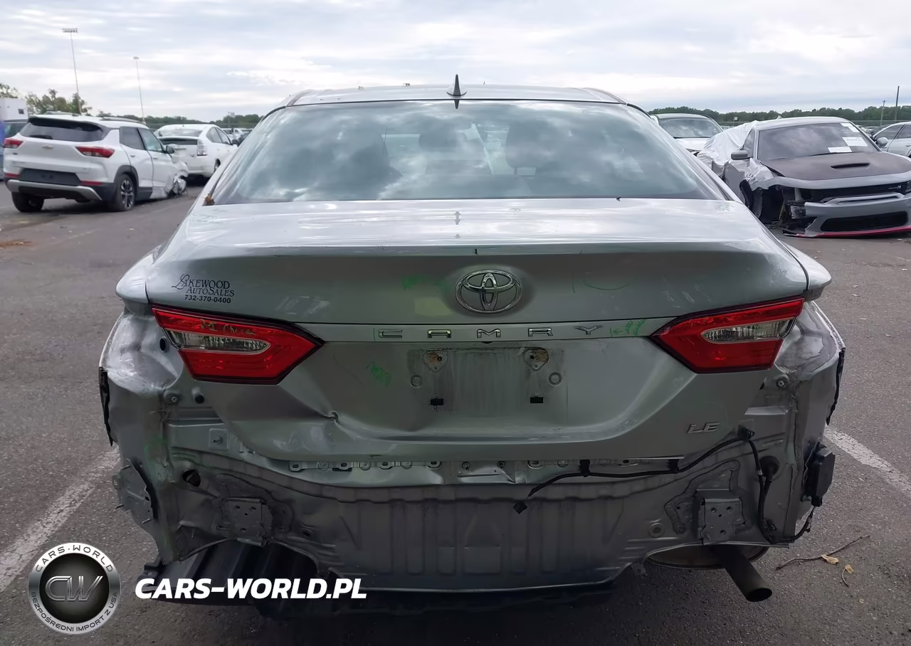 2019 Toyota Camry Le VIN:4T1B11HK4KU778925 - 16
