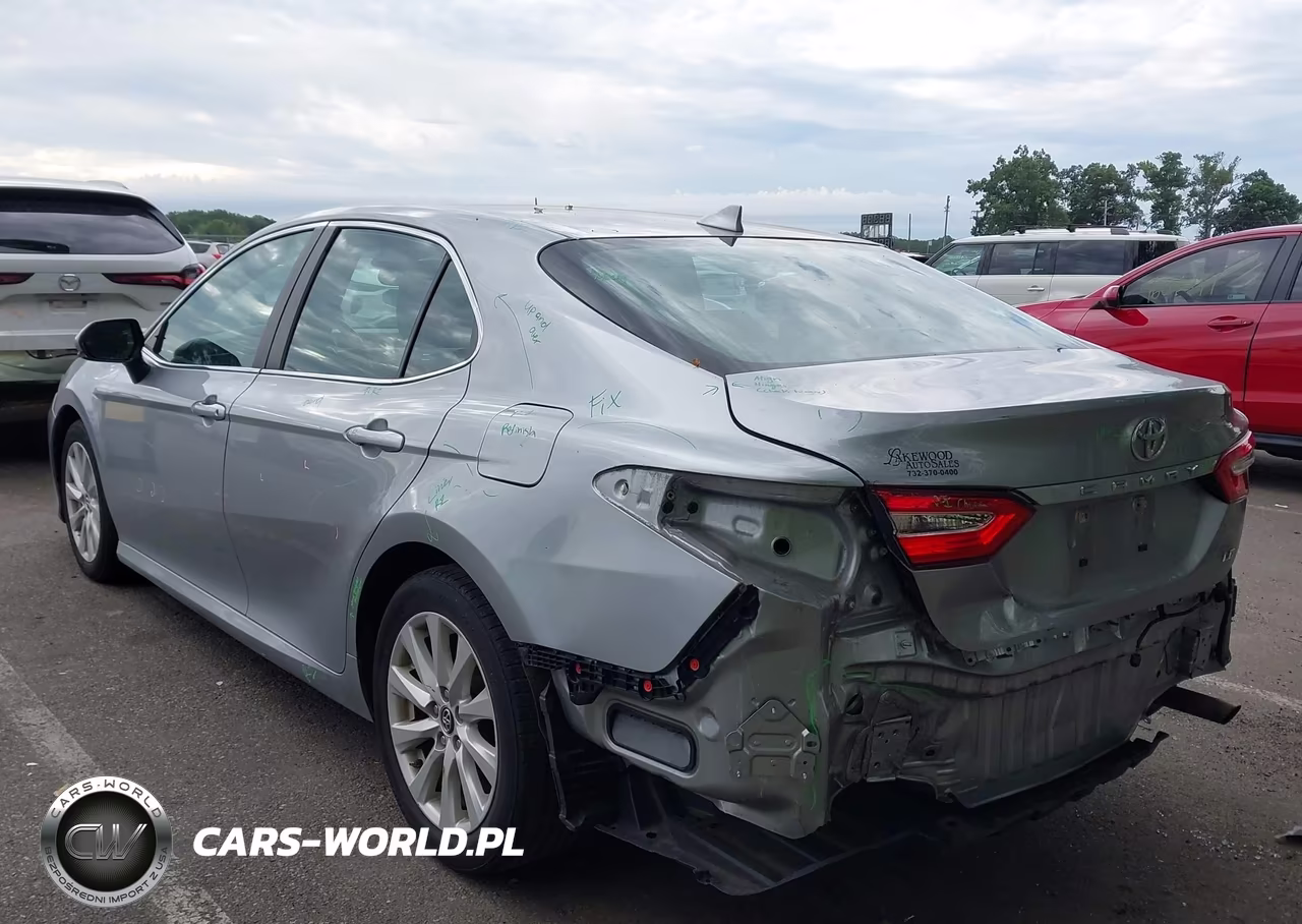 2019 Toyota Camry Le VIN:4T1B11HK4KU778925 - 3