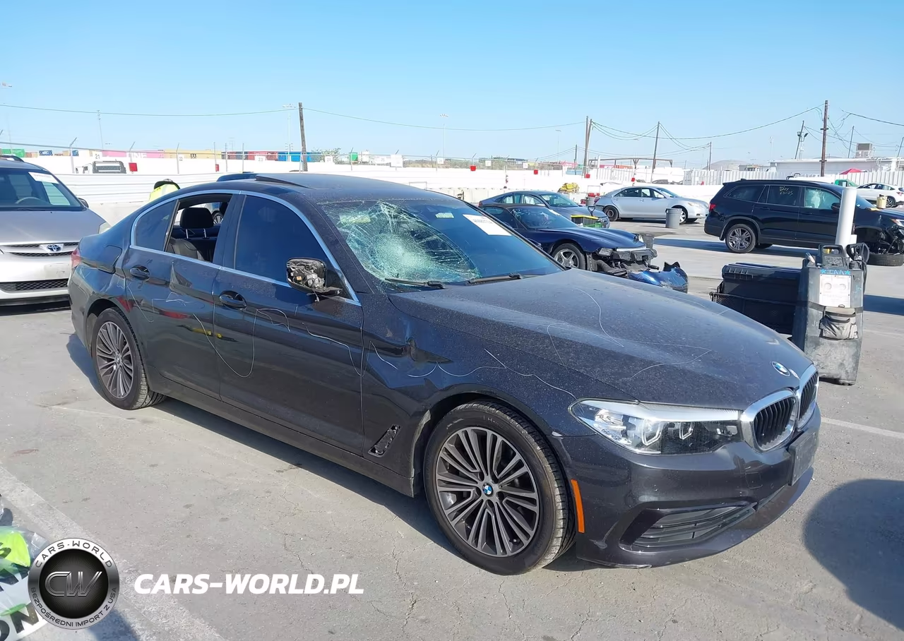 2019 BMW 530I