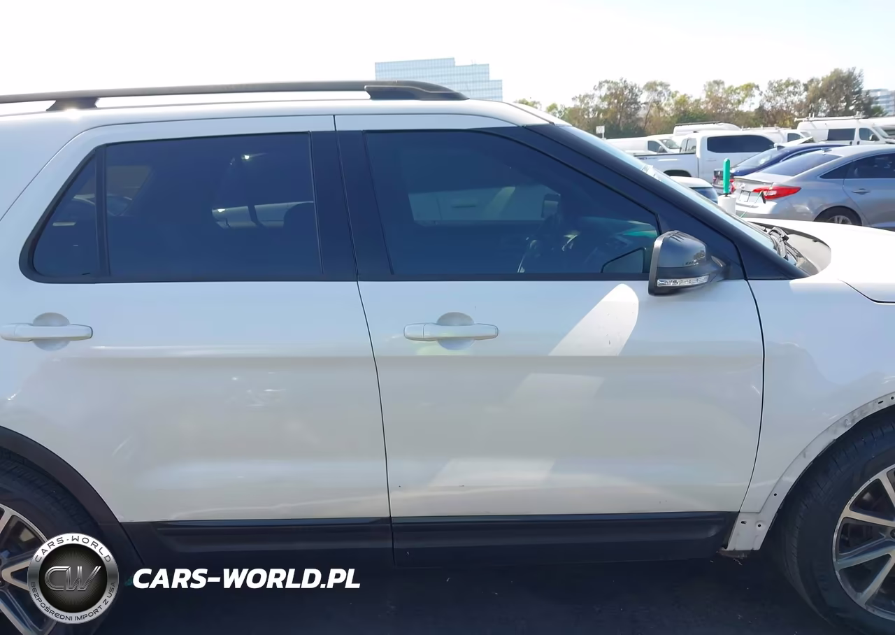 2015 Ford Explorer Xlt VIN:1FM5K7D81FGA40866 - 14