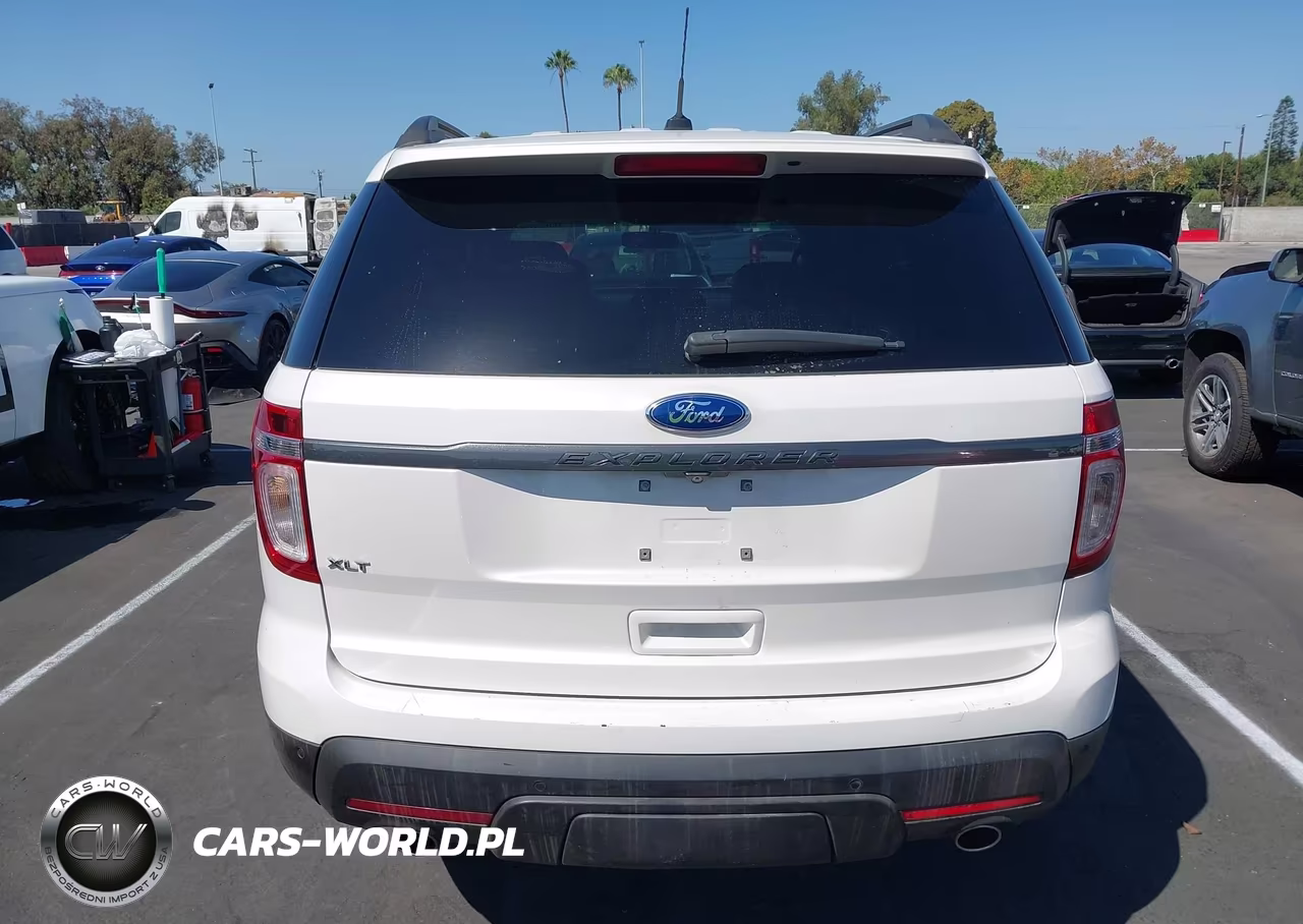 2015 Ford Explorer Xlt VIN:1FM5K7D81FGA40866 - 17