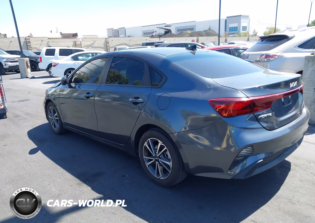 2024 Kia Forte Lxs VIN:3KPF24AD3RE827539 - 14