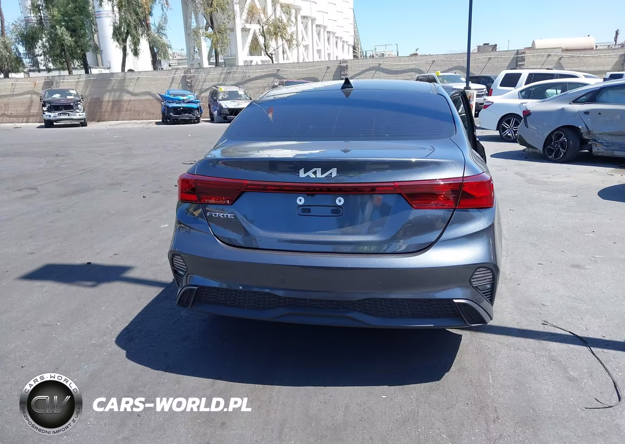 2024 Kia Forte Lxs VIN:3KPF24AD3RE827539 - 16