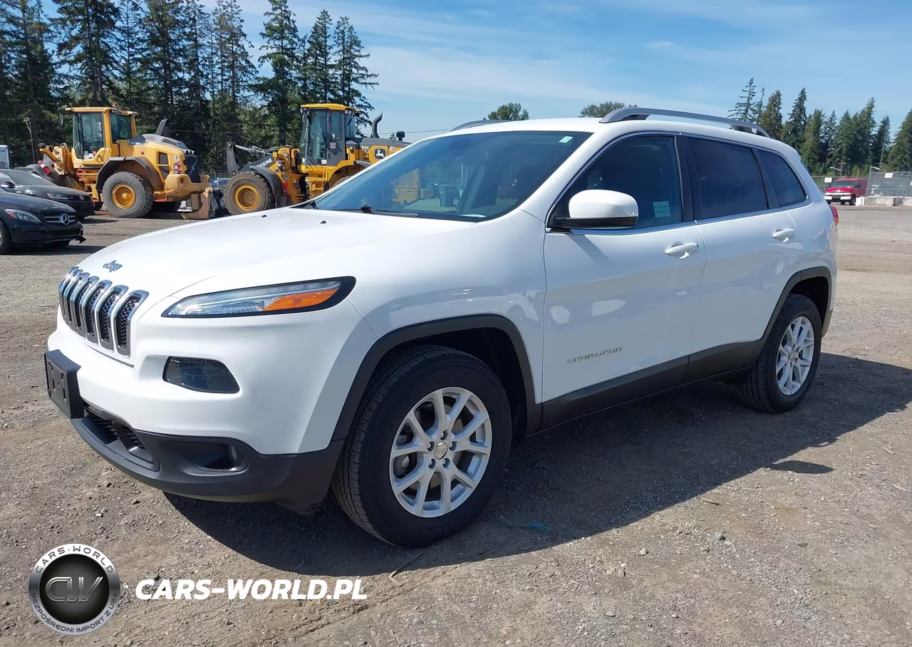 2018 Jeep Cherokee Latitude 4X4 VIN:1C4PJMCB9JD528436 - 2