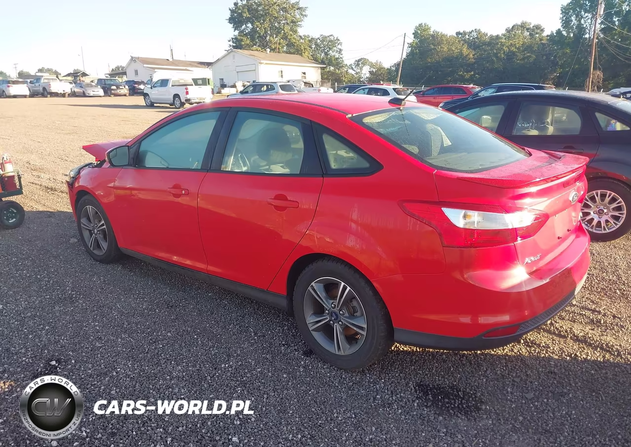2014 Ford Focus Se VIN:1FADP3F22EL361023 - 3