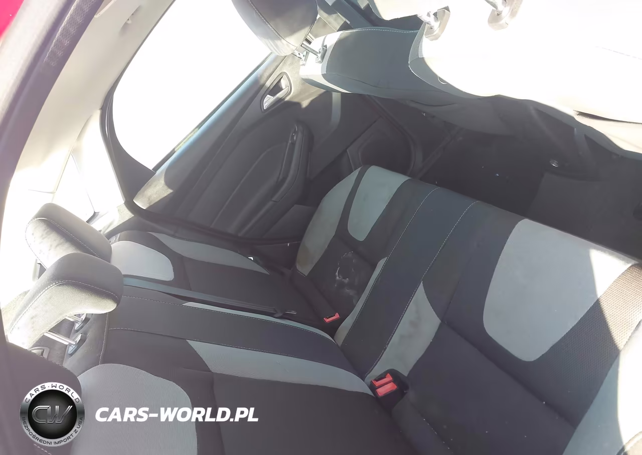 2014 Ford Focus Se VIN:1FADP3F22EL361023 - 8