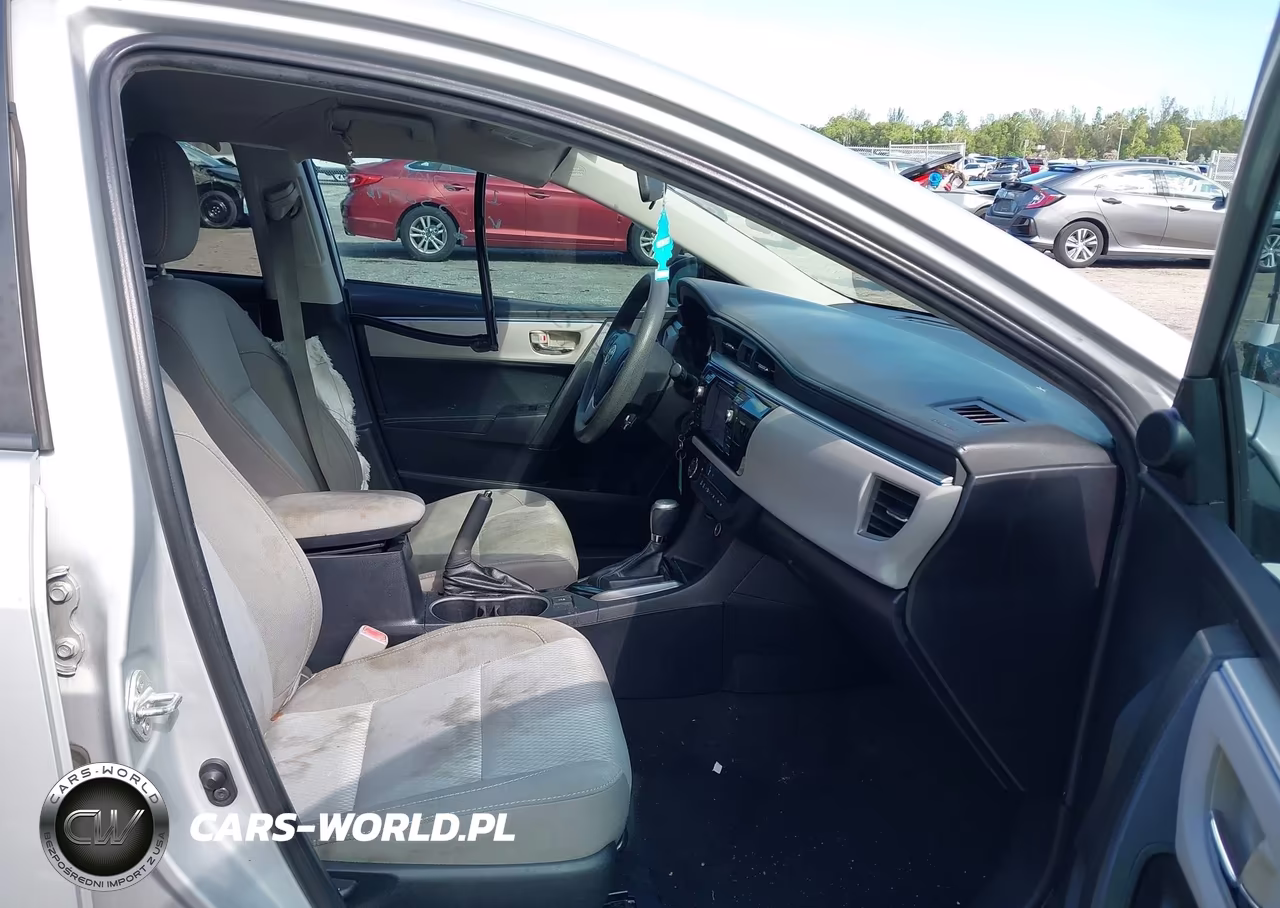 2016 Toyota Corolla Le VIN:2T1BURHE8GC552976 - 5