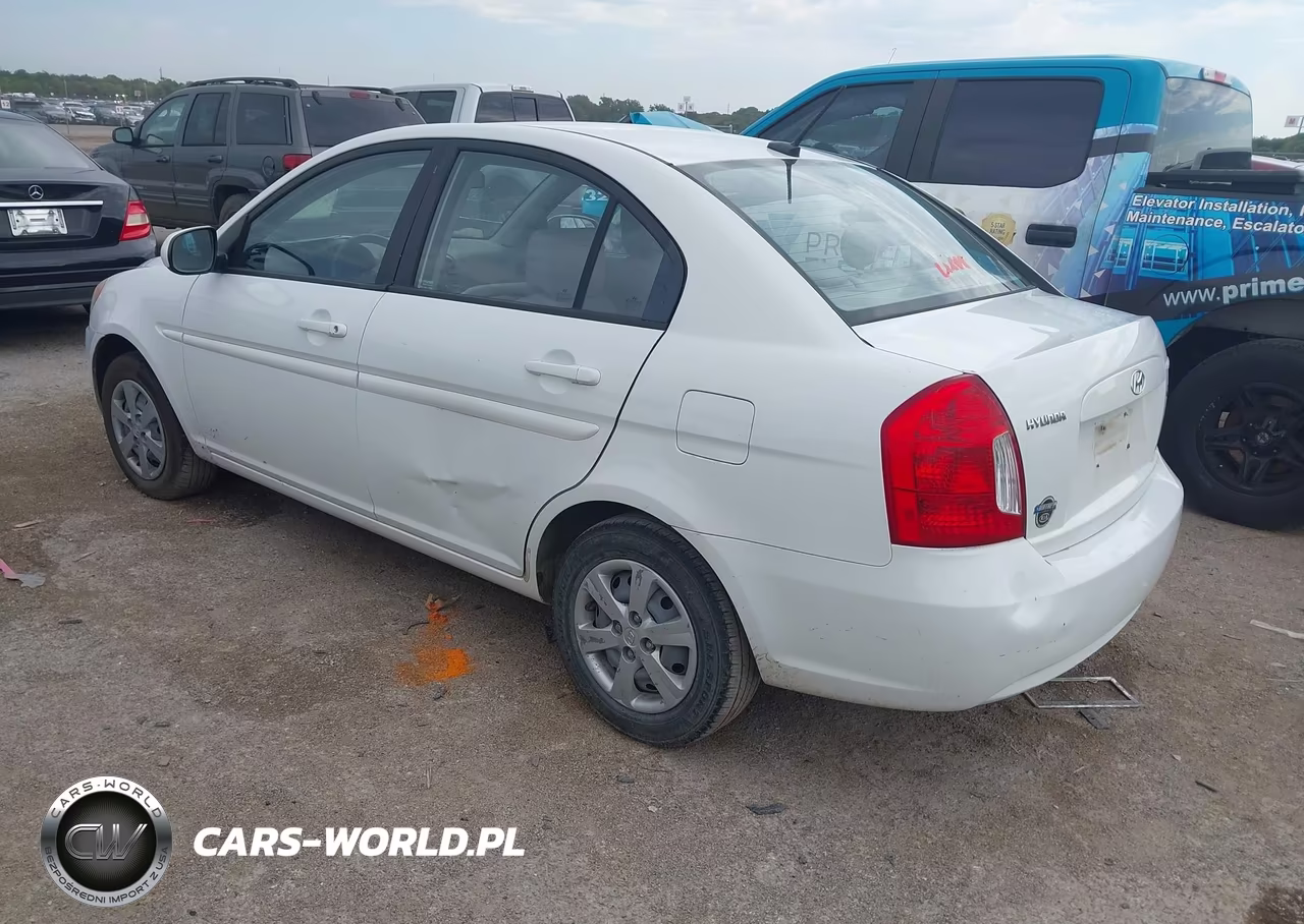2010 Hyundai Accent Gls VIN:KMHCN4AC2AU426809 - 3