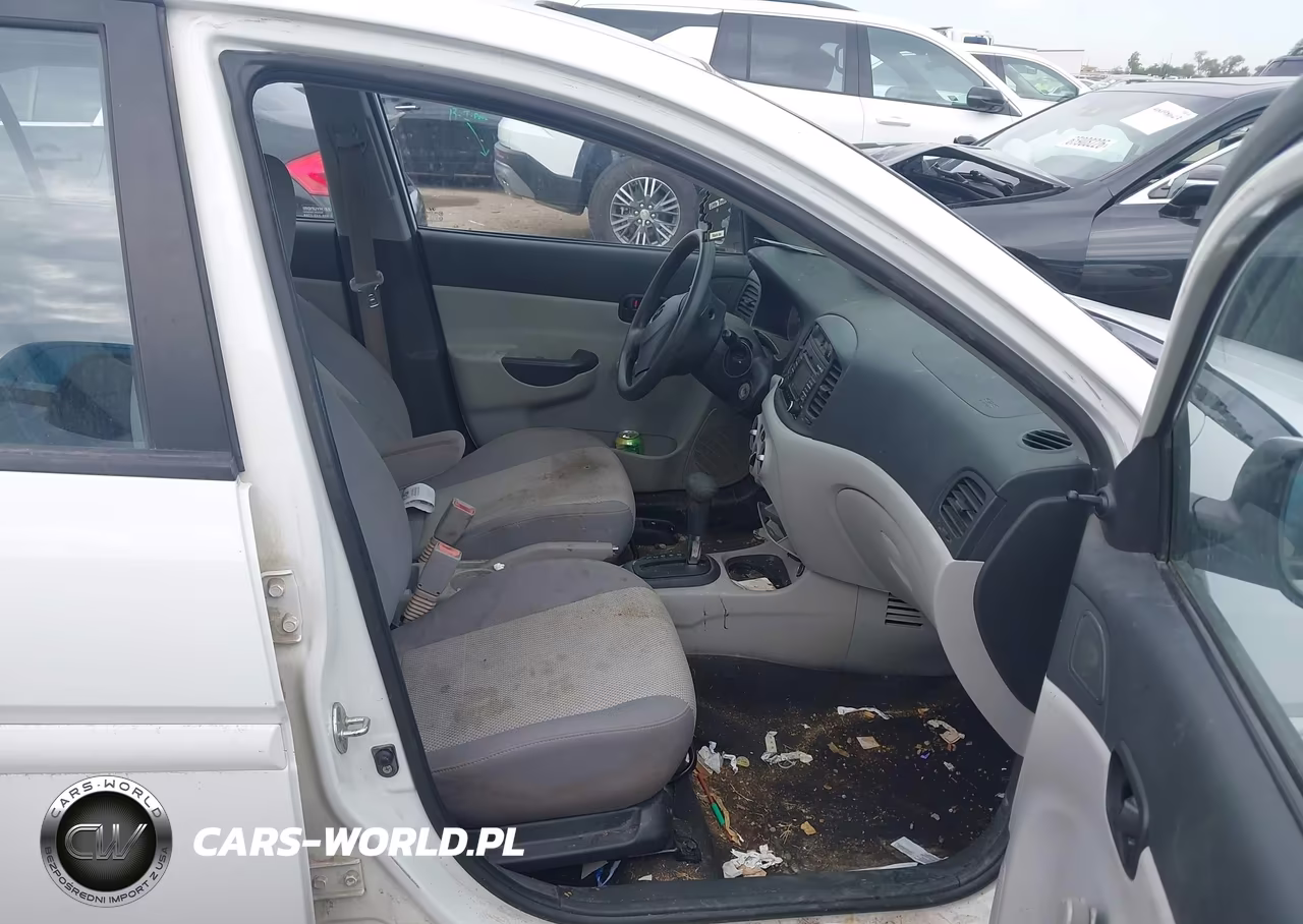 2010 Hyundai Accent Gls VIN:KMHCN4AC2AU426809 - 5