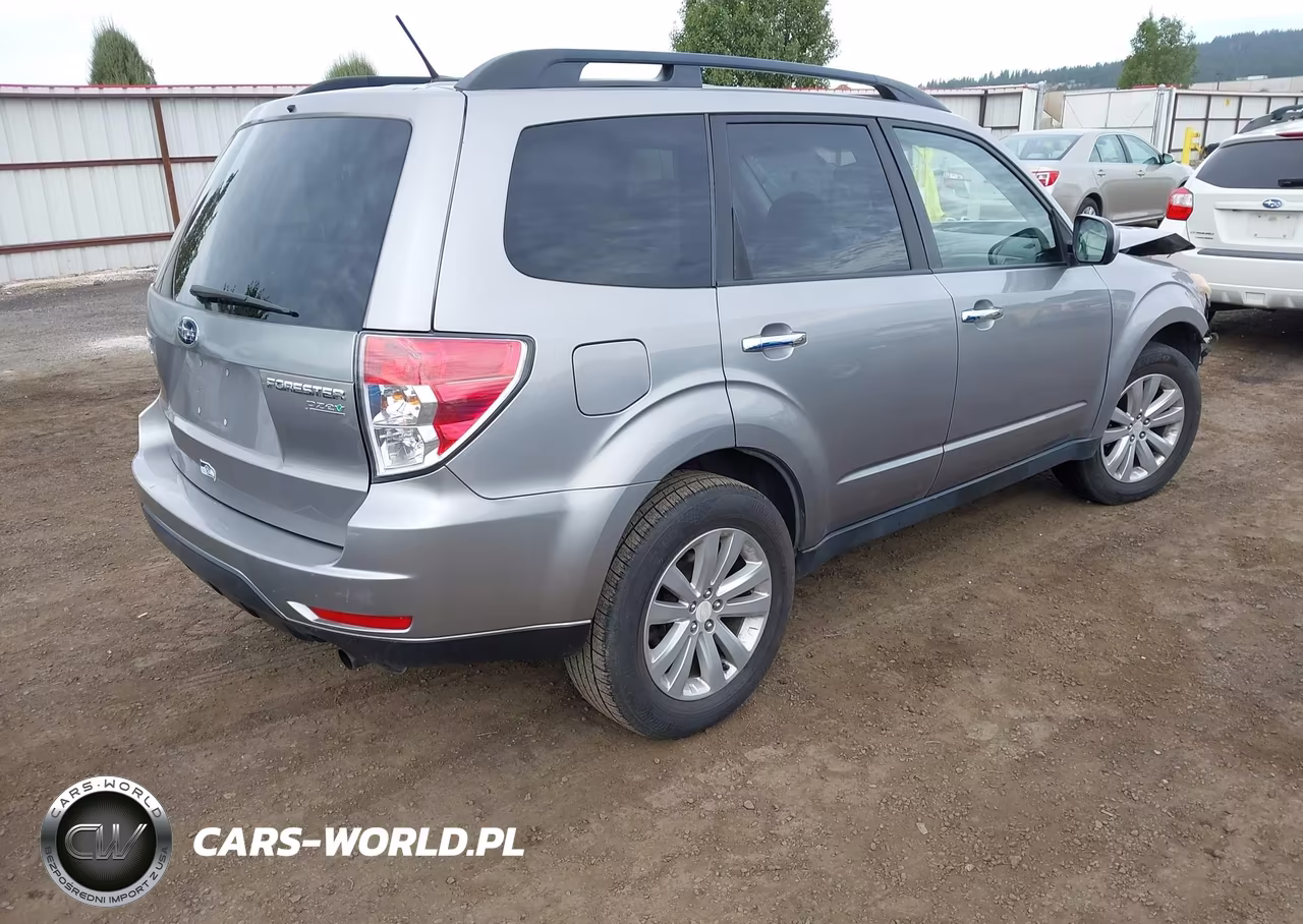 2011 Subaru Forester VIN:JF2SHADC4BH758263 - 4
