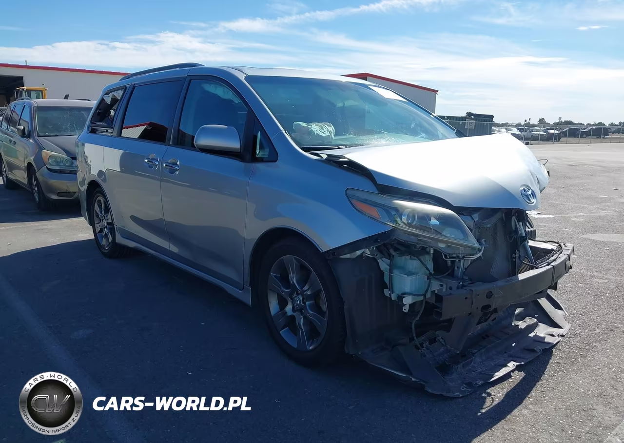2016 Toyota Sienna Se Premium 8 Passenger