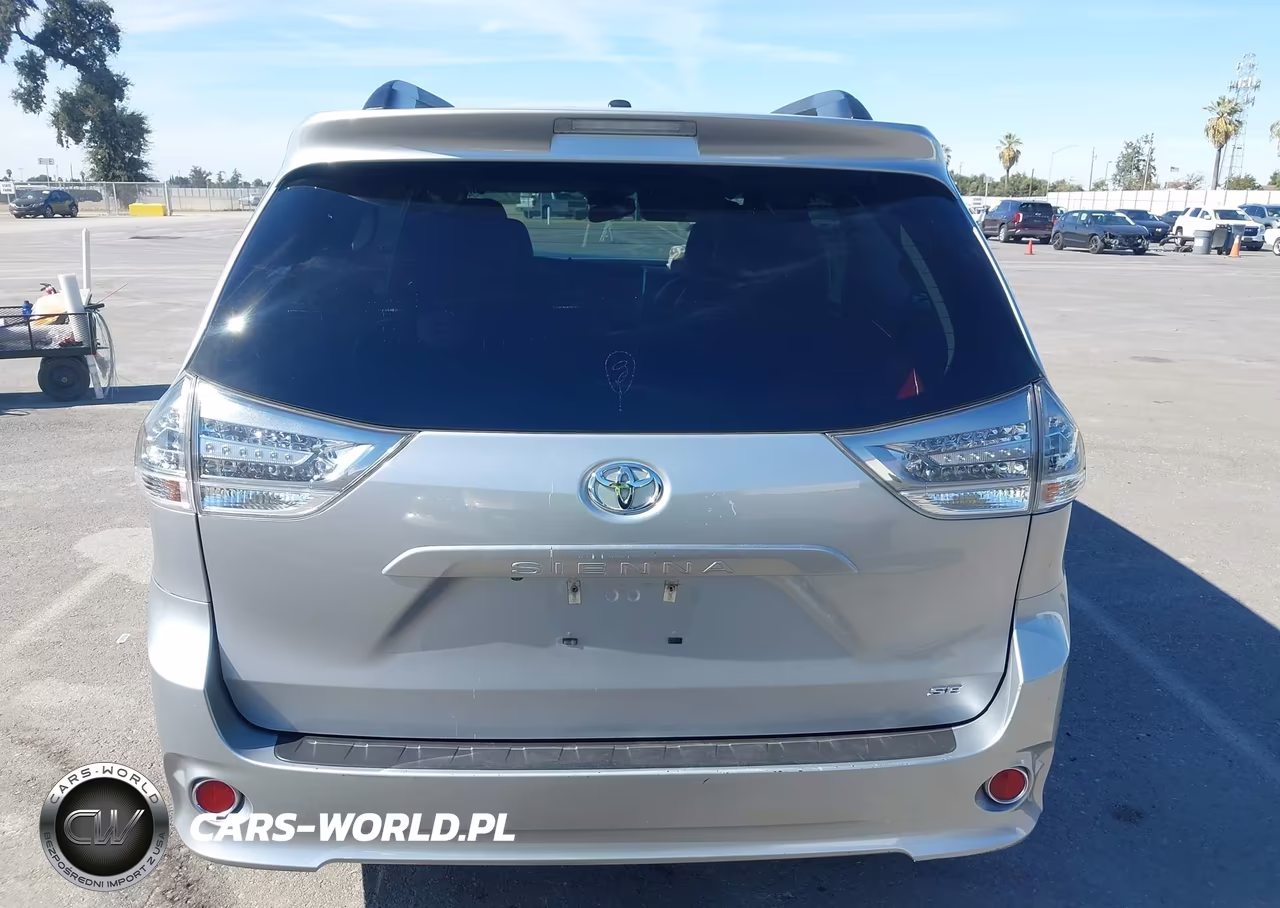 2016 Toyota Sienna Se Premium 8 Passenger VIN:5TDXK3DC0GS756529 - 17