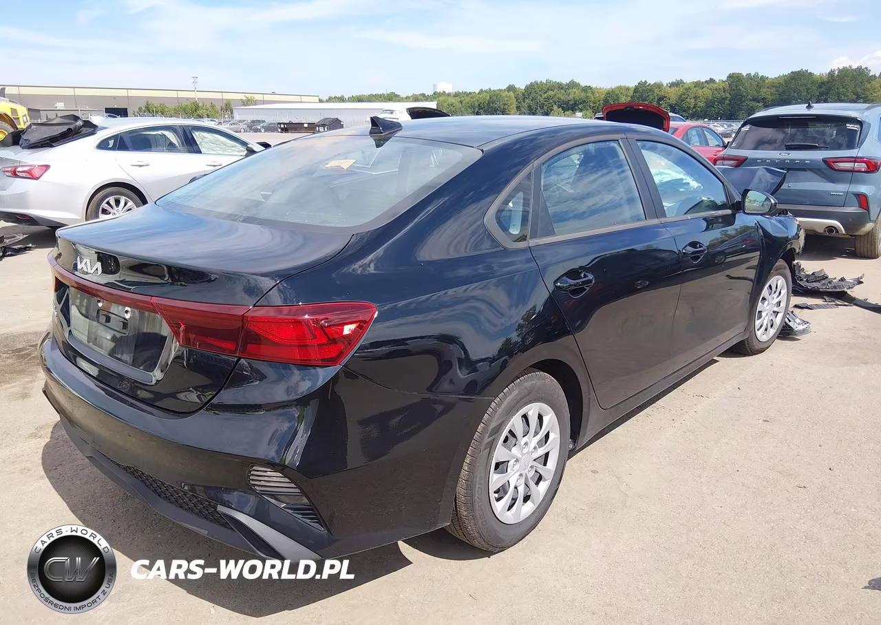 2023 Kia Forte Lx VIN:3KPF24AD5PE508804 - 4