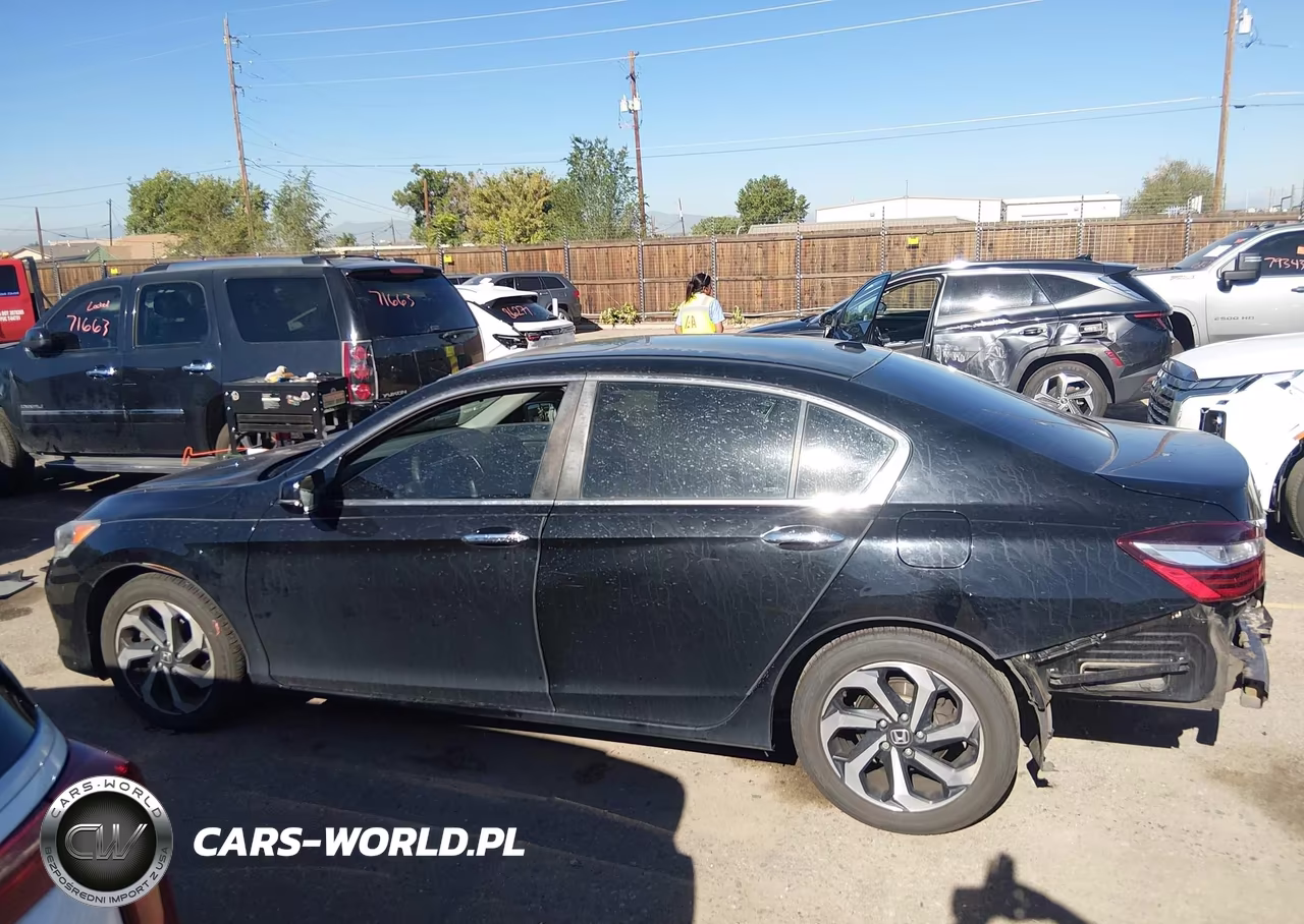 2017 Honda Accord Ex VIN:1HGCR2F75HA203105 - 14