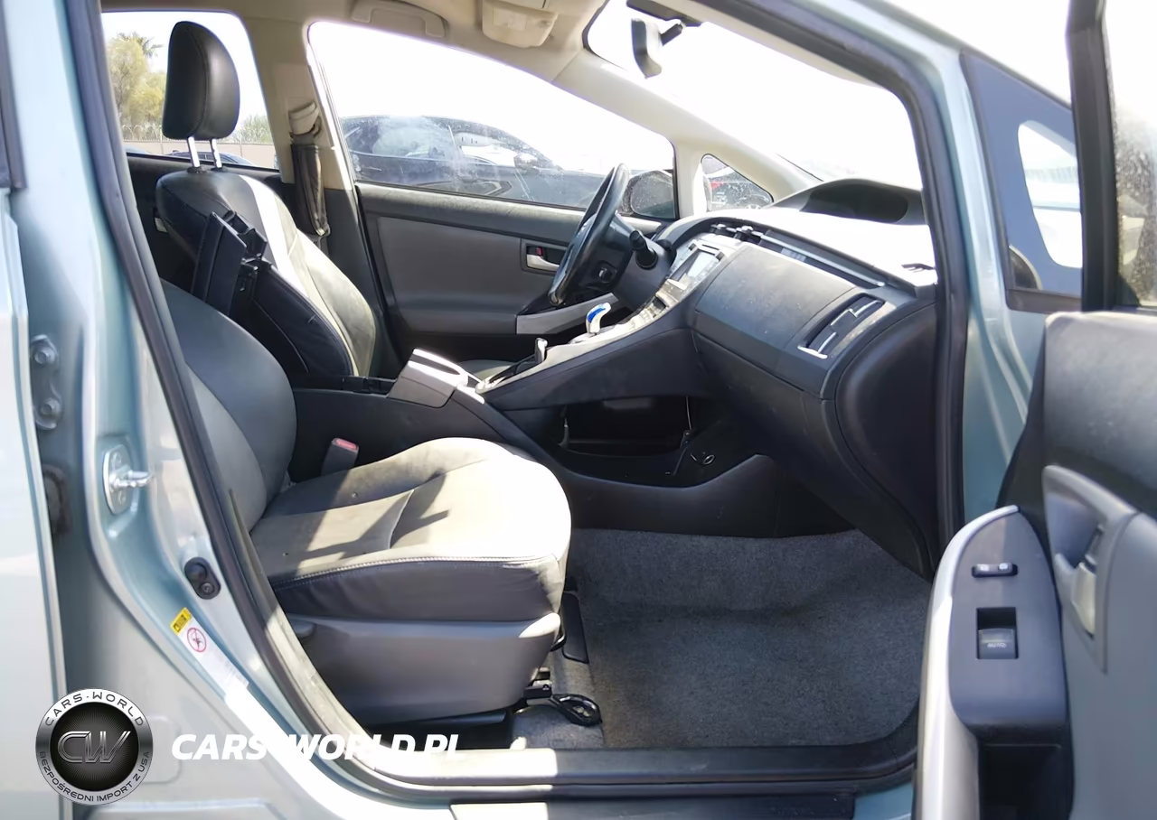 2014 Toyota Prius Five VIN:JTDKN3DU9E1818191 - 5