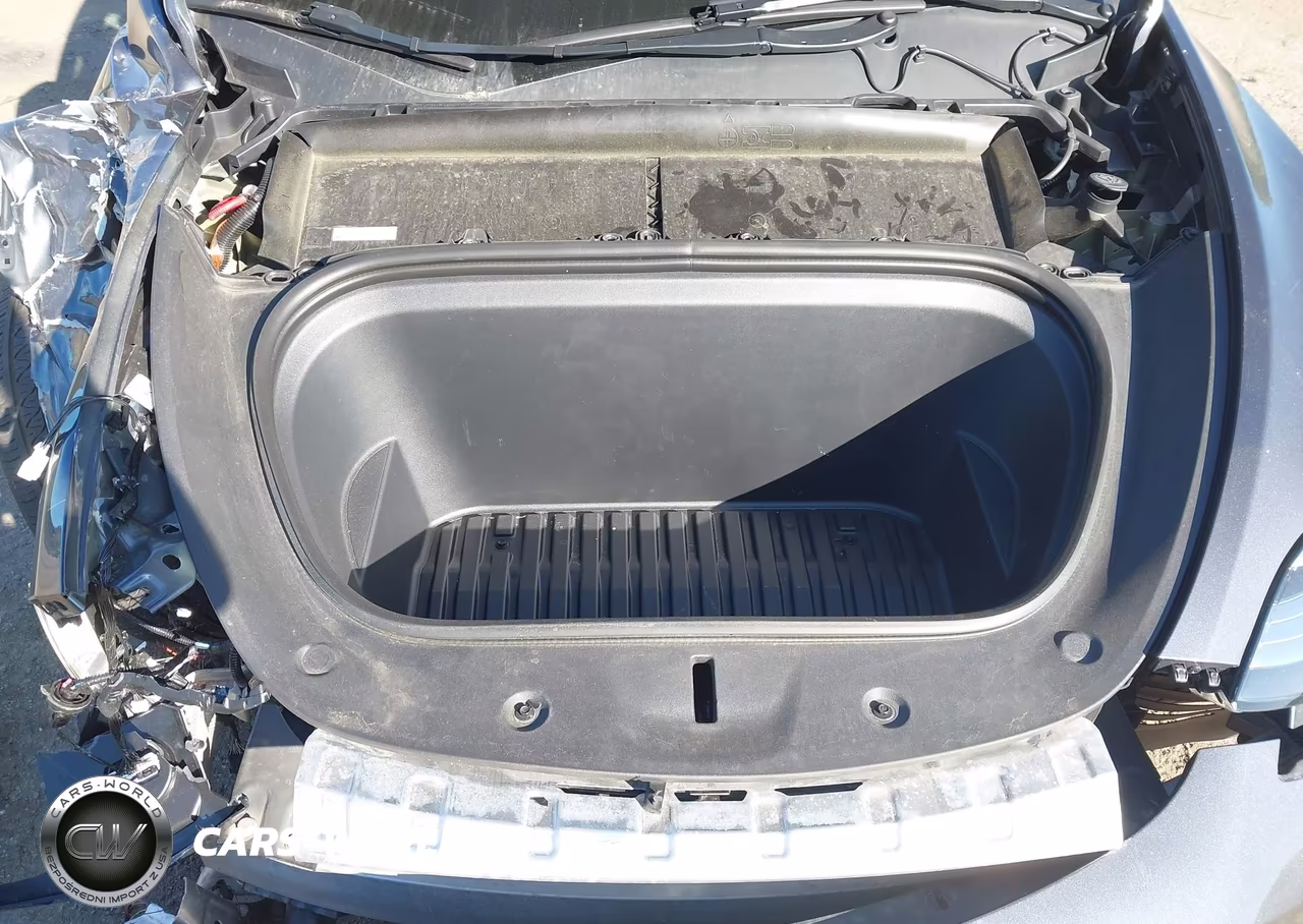 2023 Tesla Model Y Awd-Long Range Dual Motor All-Wheel Drive VIN:7SAYGDEE2PA075708 - 10