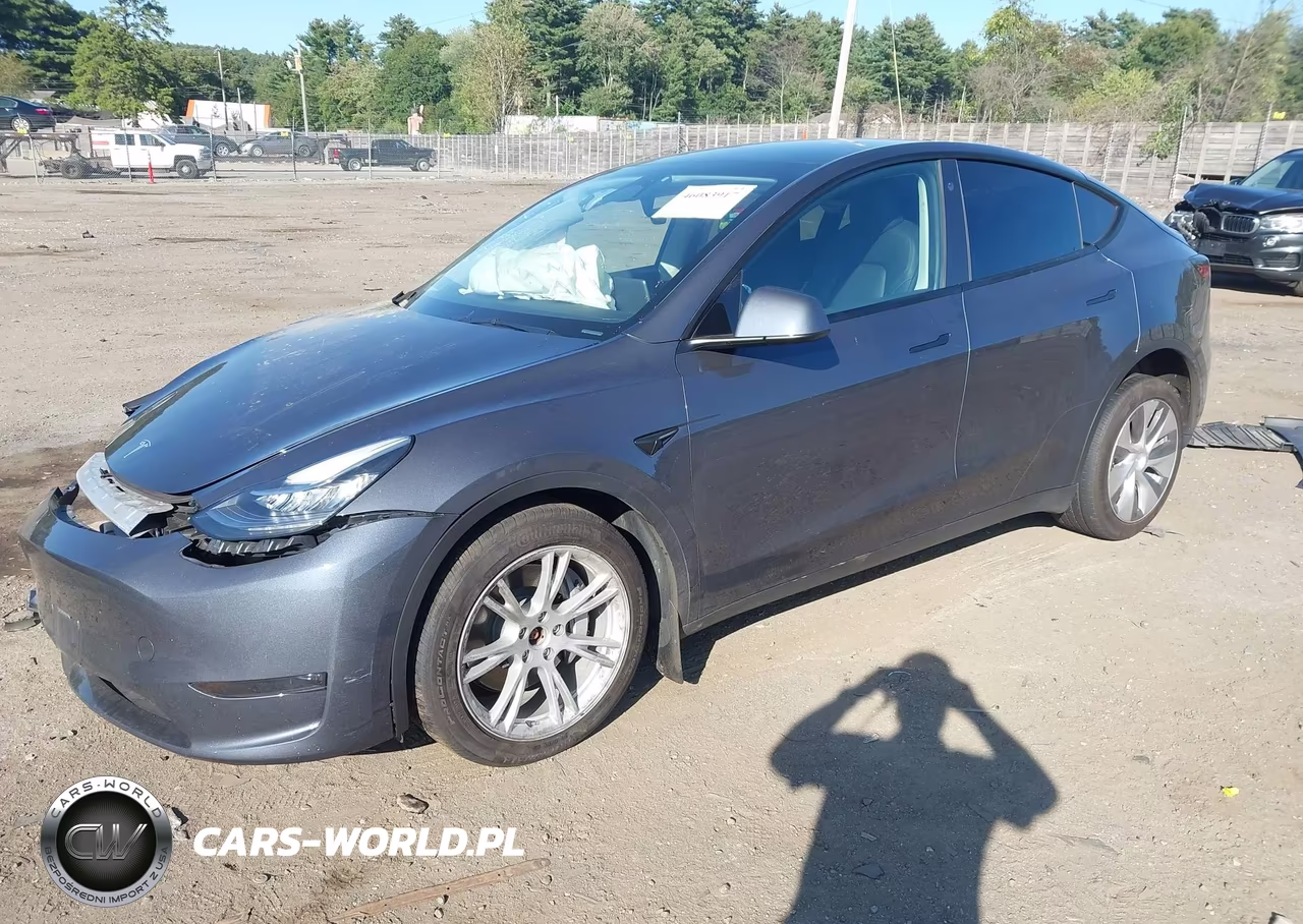 2023 Tesla Model Y Awd-Long Range Dual Motor All-Wheel Drive VIN:7SAYGDEE2PA075708 - 2