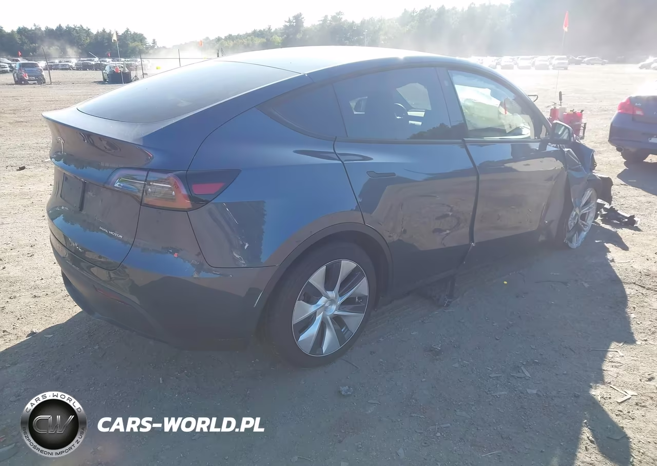 2023 Tesla Model Y Awd-Long Range Dual Motor All-Wheel Drive VIN:7SAYGDEE2PA075708 - 4