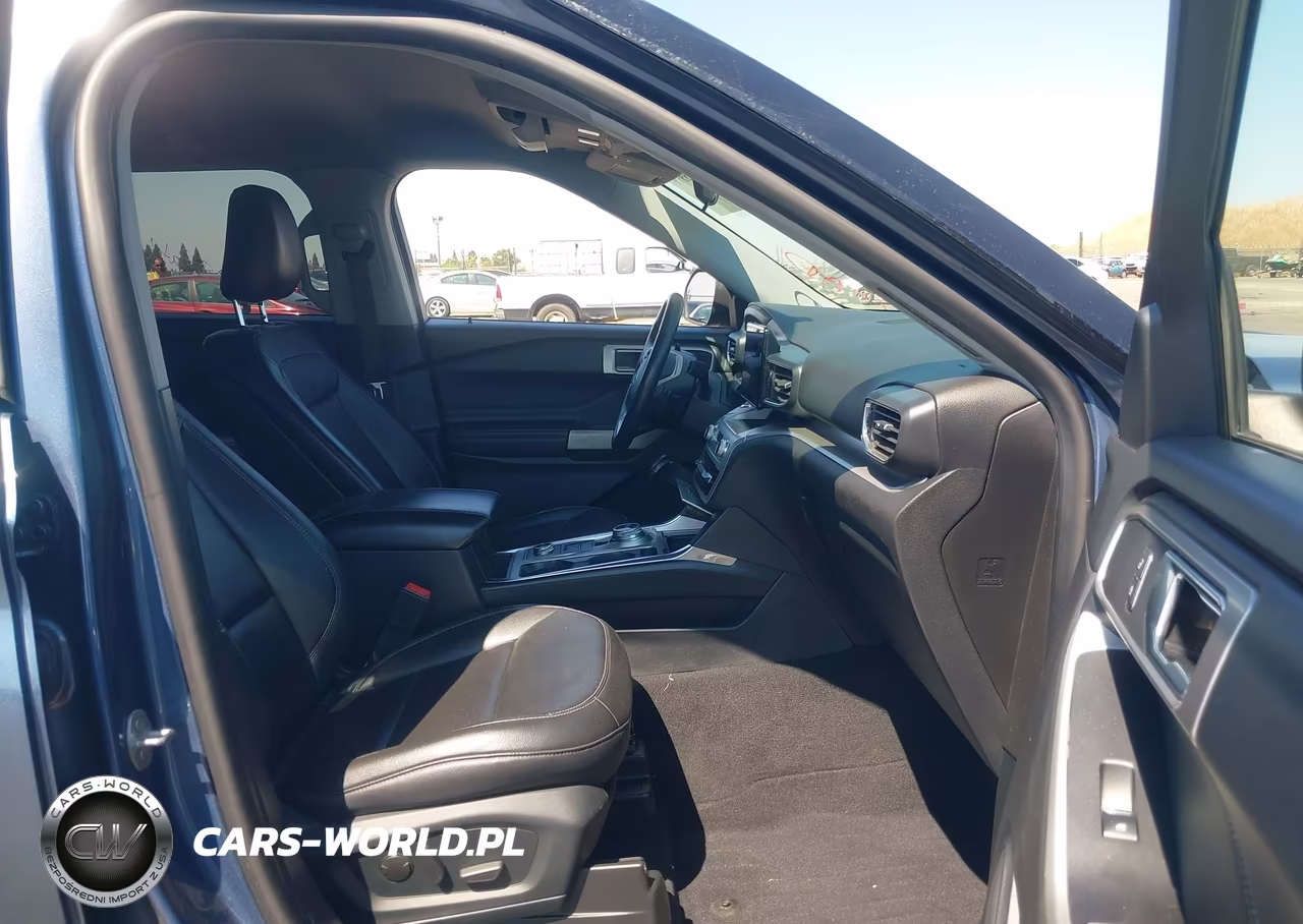 2020 Ford Explorer Xlt VIN:1FMSK8DH7LGC50375 - 5