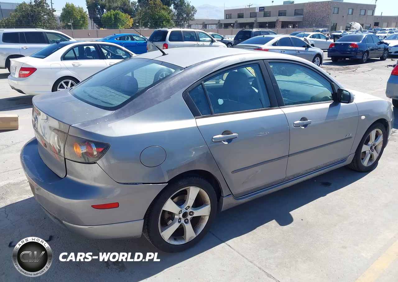 2005 Mazda Mazda3 S VIN:JM1BK323X51245305 - 4