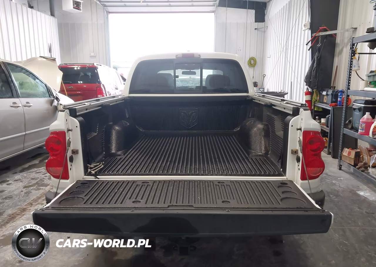 2008 Dodge Dakota Laramie VIN:1D7HW58N48S602680 - 17