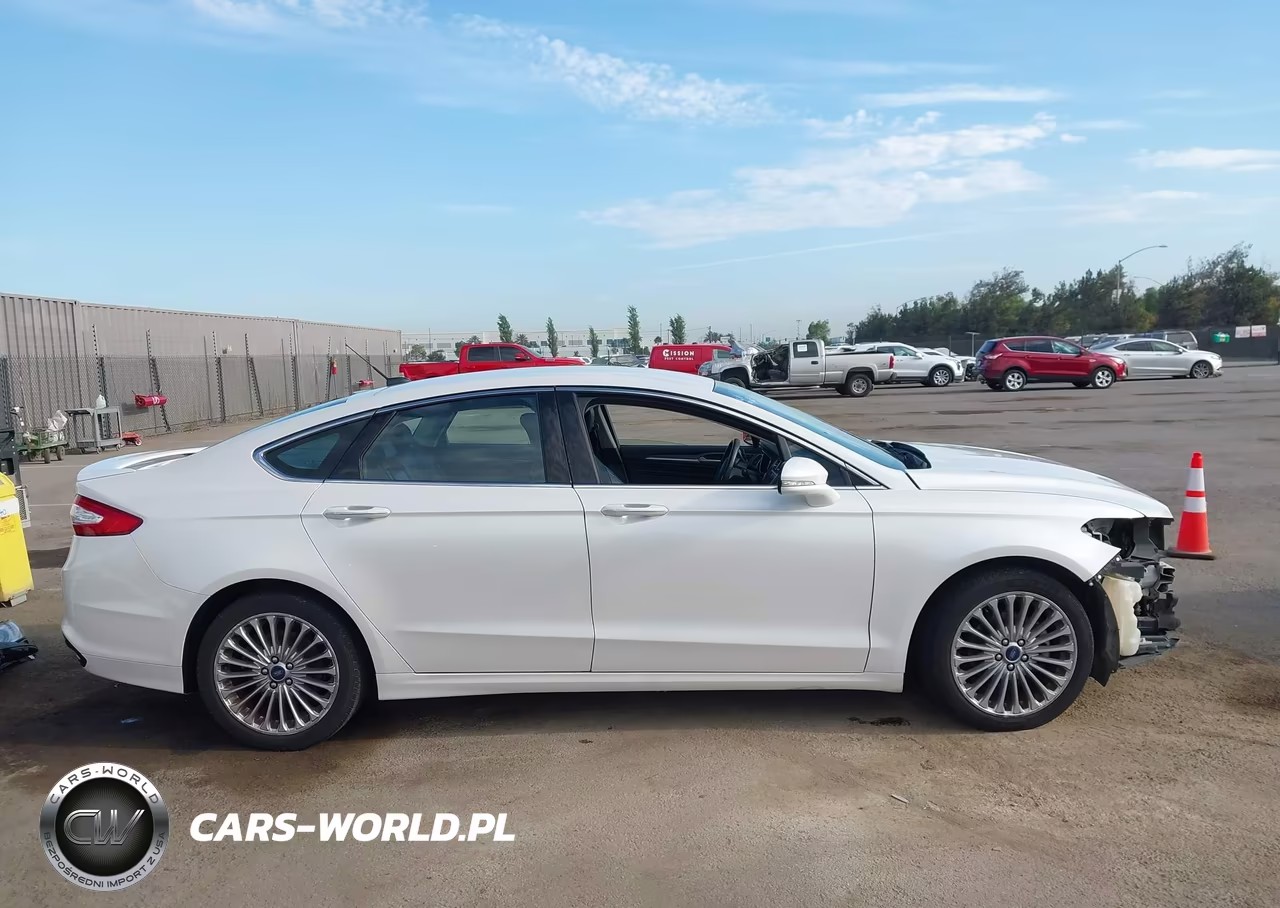 2016 Ford Fusion Titanium VIN:3FA6P0K98GR220133 - 14