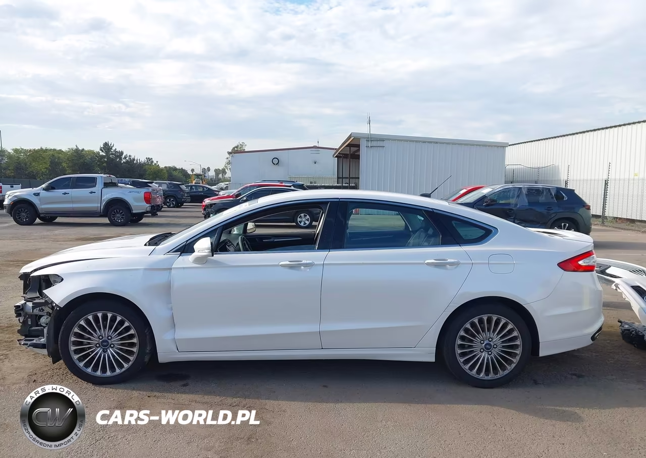 2016 Ford Fusion Titanium VIN:3FA6P0K98GR220133 - 15