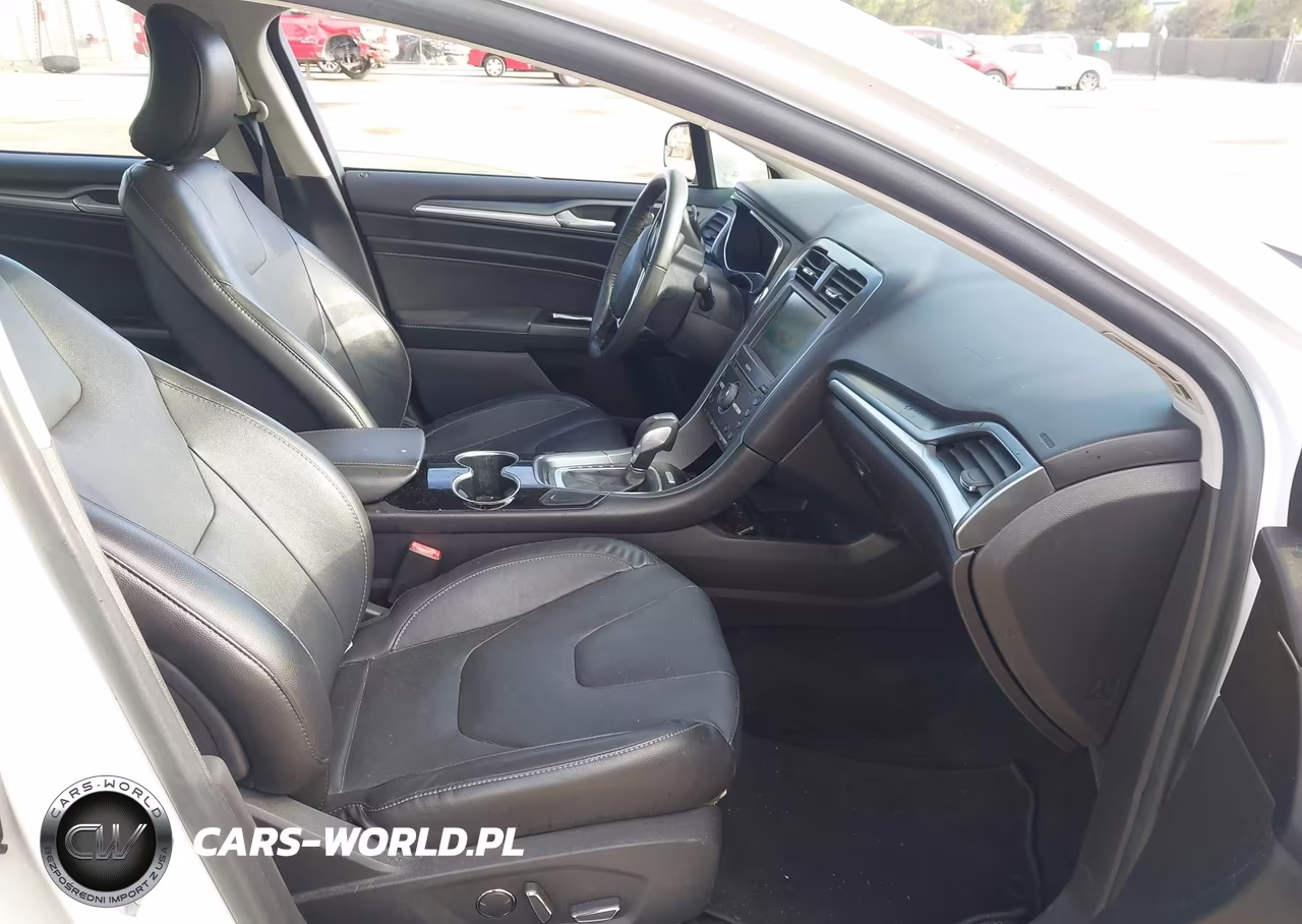2016 Ford Fusion Titanium VIN:3FA6P0K98GR220133 - 5