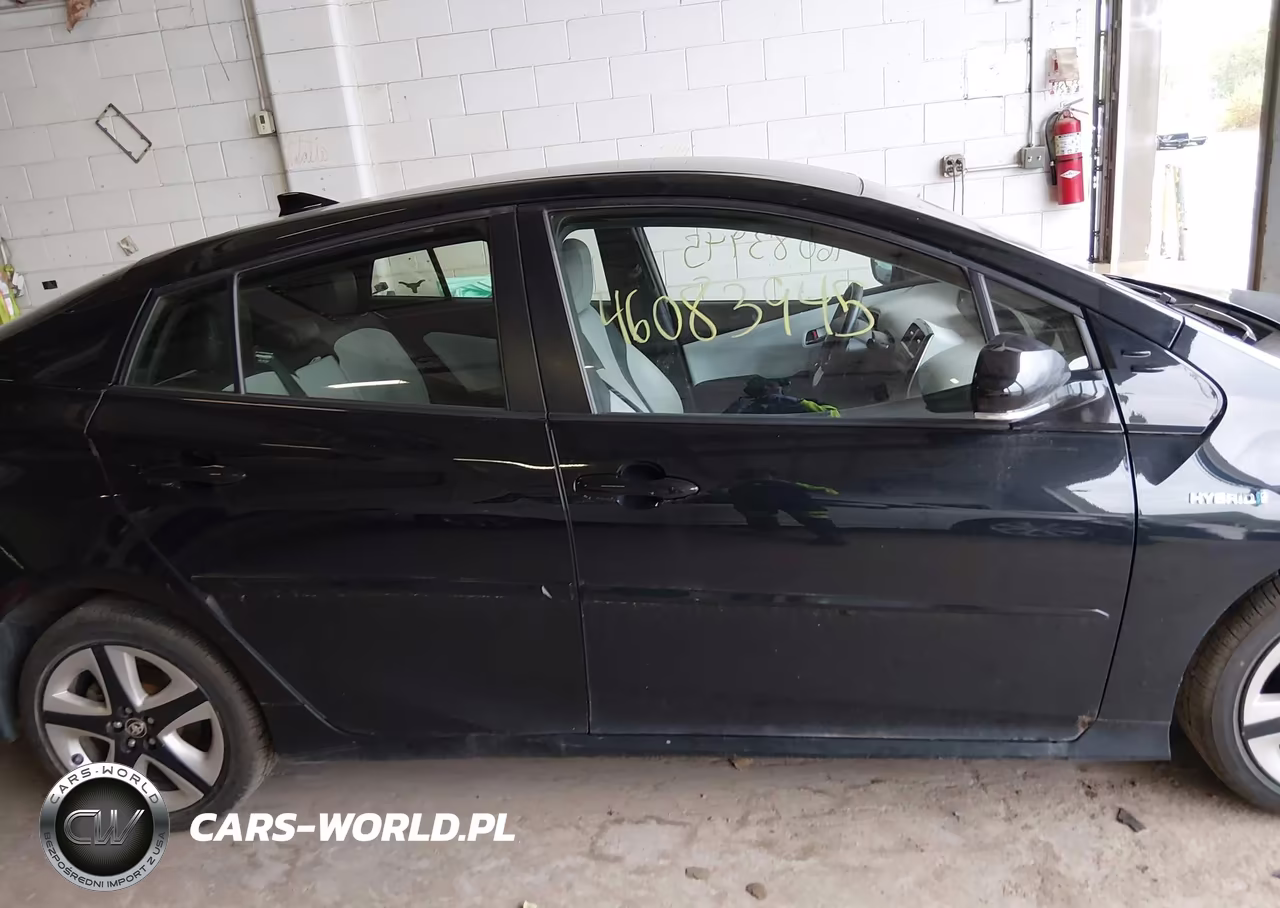2016 Toyota Prius Four Touring VIN:JTDKARFU8G3023233 - 13