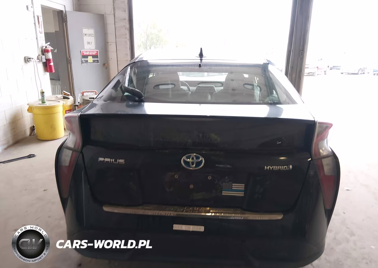 2016 Toyota Prius Four Touring VIN:JTDKARFU8G3023233 - 16