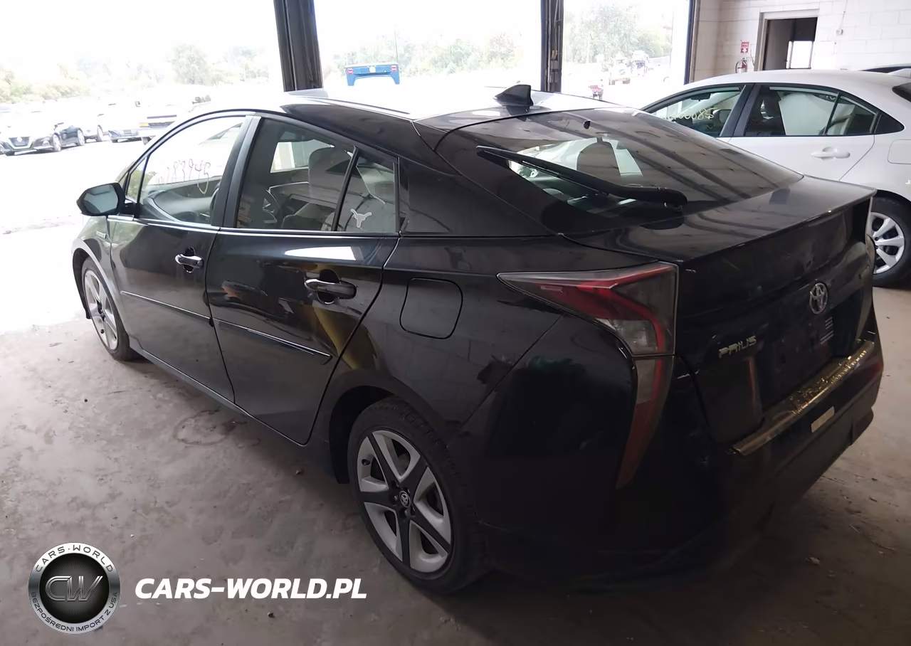 2016 Toyota Prius Four Touring VIN:JTDKARFU8G3023233 - 3