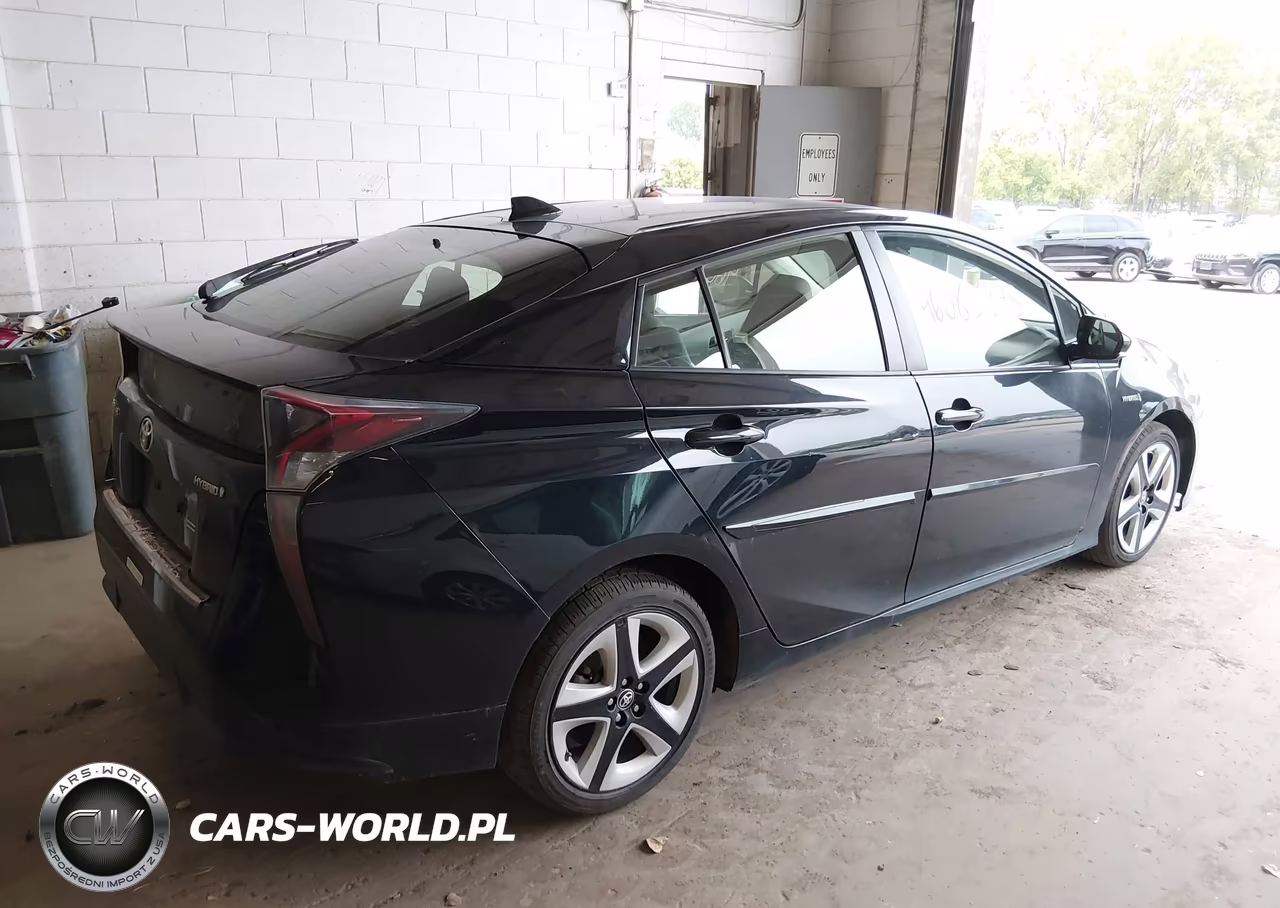 2016 Toyota Prius Four Touring VIN:JTDKARFU8G3023233 - 4