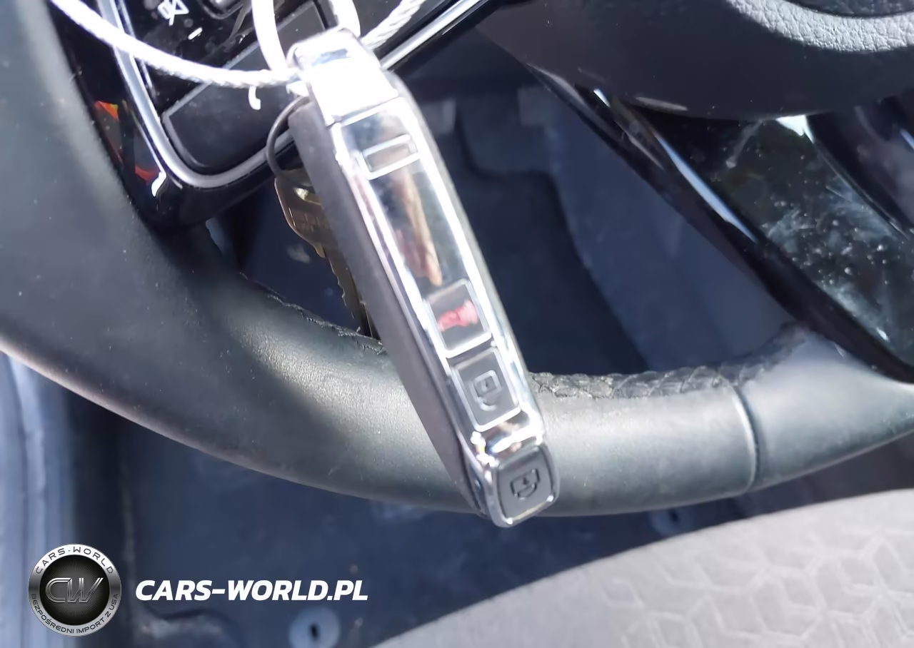 2025 Kia Seltos S VIN:KNDEUCAA9S7732513 - 11