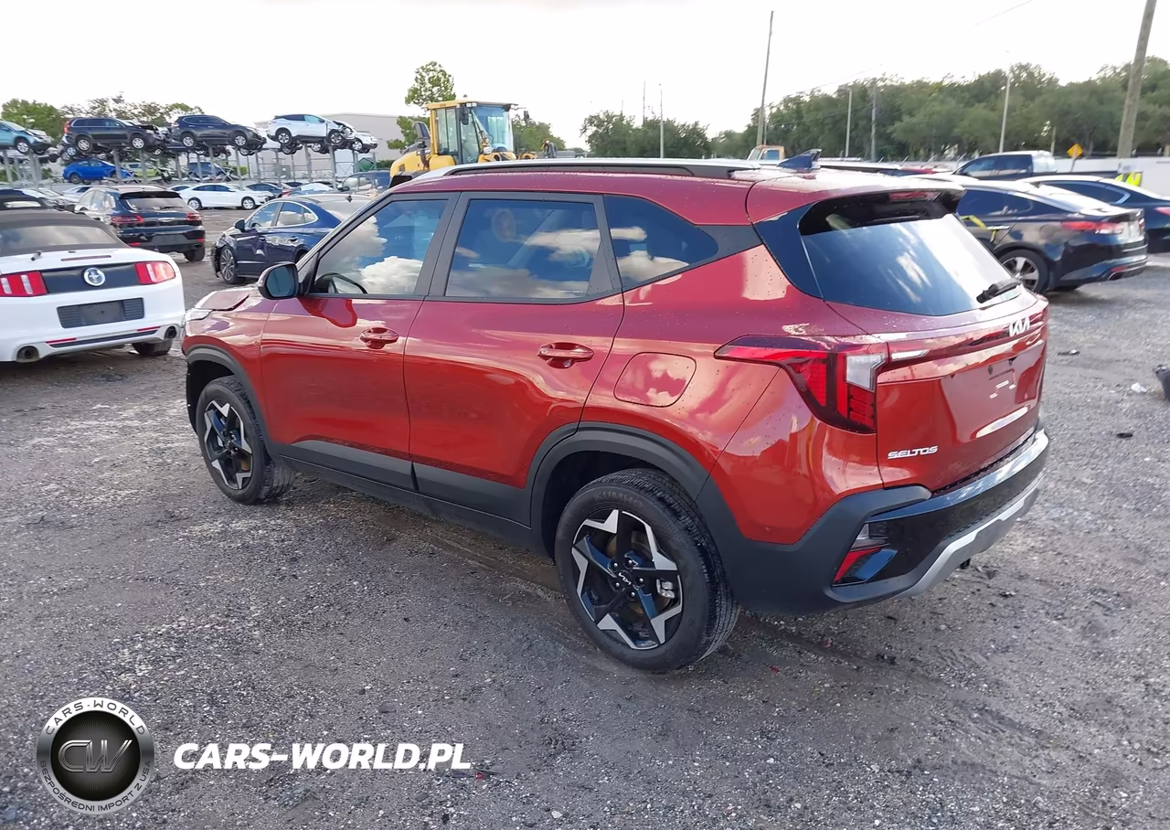 2025 Kia Seltos S VIN:KNDEUCAA9S7732513 - 3