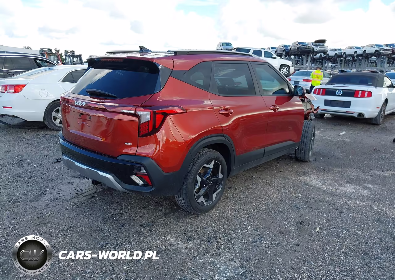 2025 Kia Seltos S VIN:KNDEUCAA9S7732513 - 4
