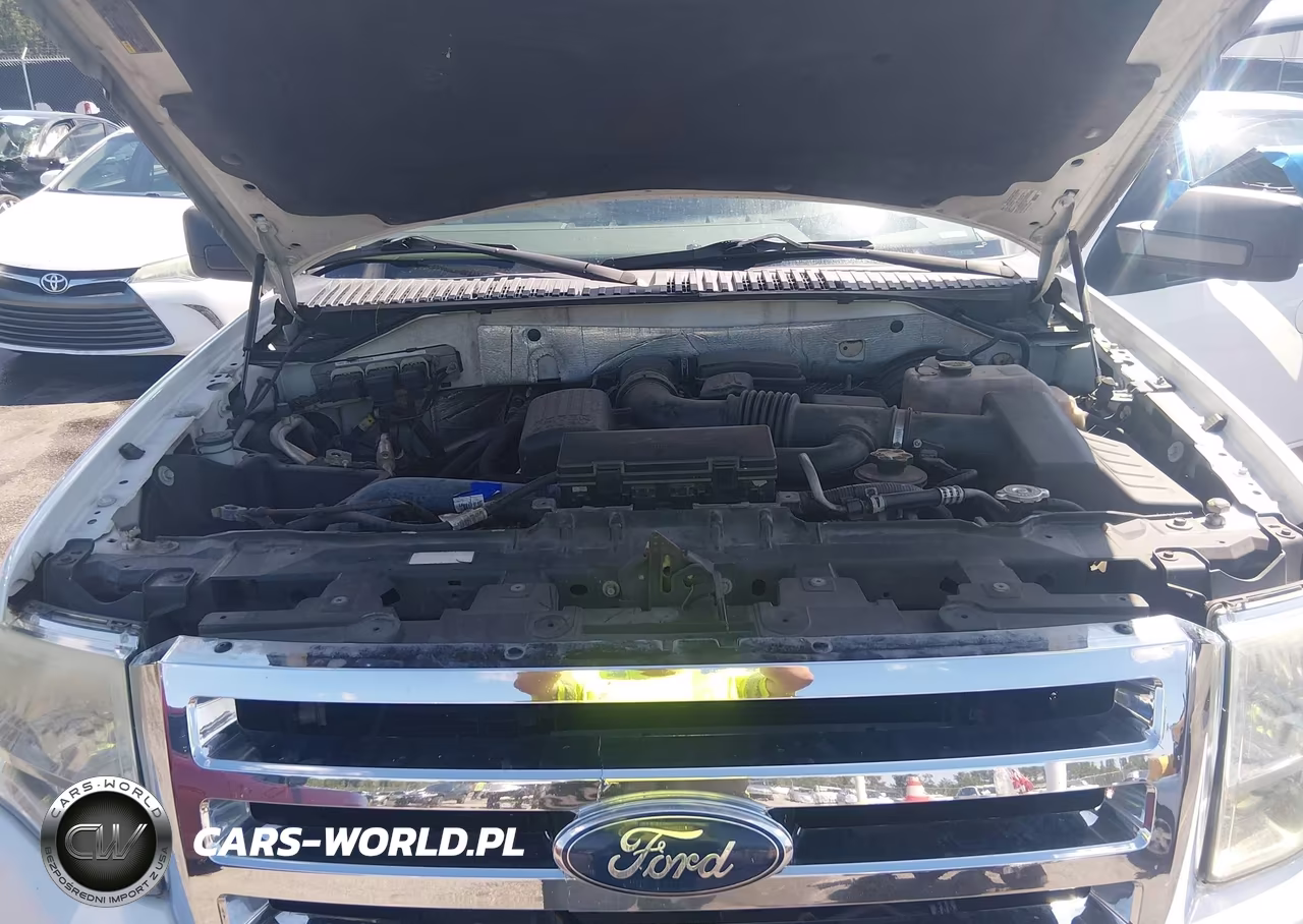 2011 Ford Expedition Xlt VIN:1FMJU1H5XBEF06211 - 10