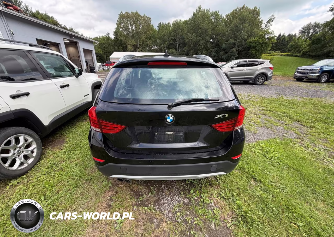 2014 BMW X1 xDrive28I VIN:WBAVL1C52EVY11400 - 12