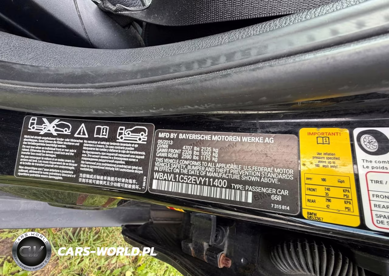 2014 BMW X1 xDrive28I VIN:WBAVL1C52EVY11400 - 9