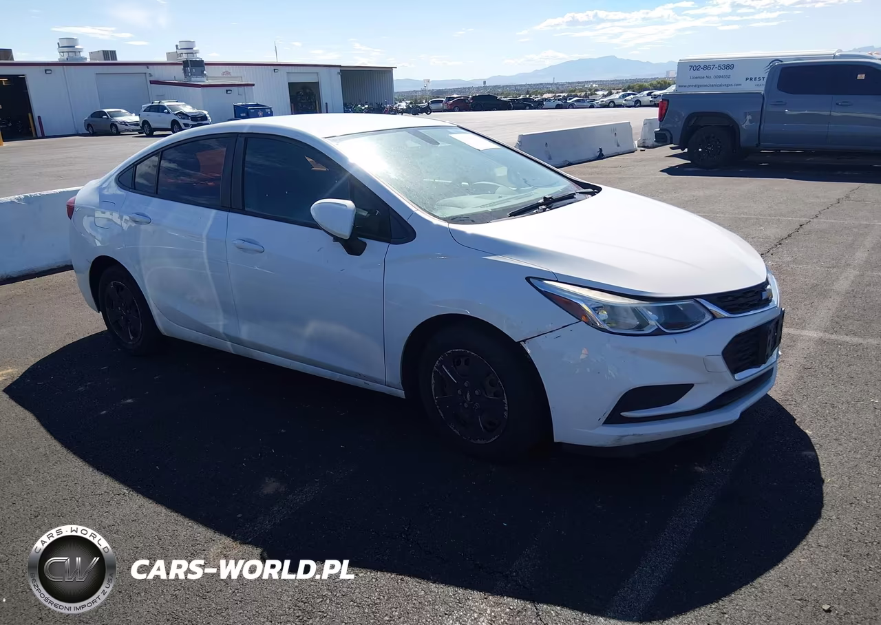 2017 Chevrolet Cruze Ls Auto – zdjęcie 1 z 12