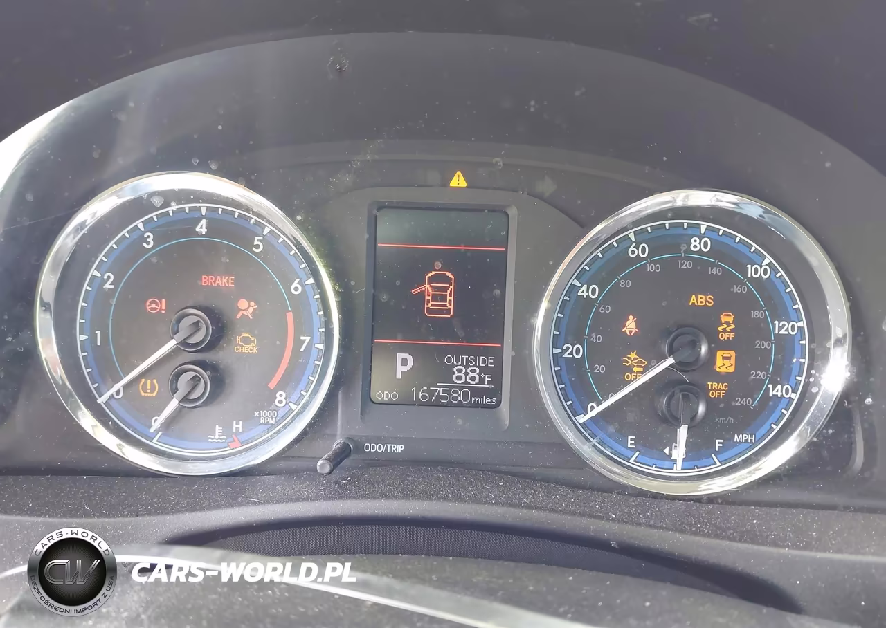 2018 Toyota Corolla Le VIN:5YFBURHE4JP841585 - 7