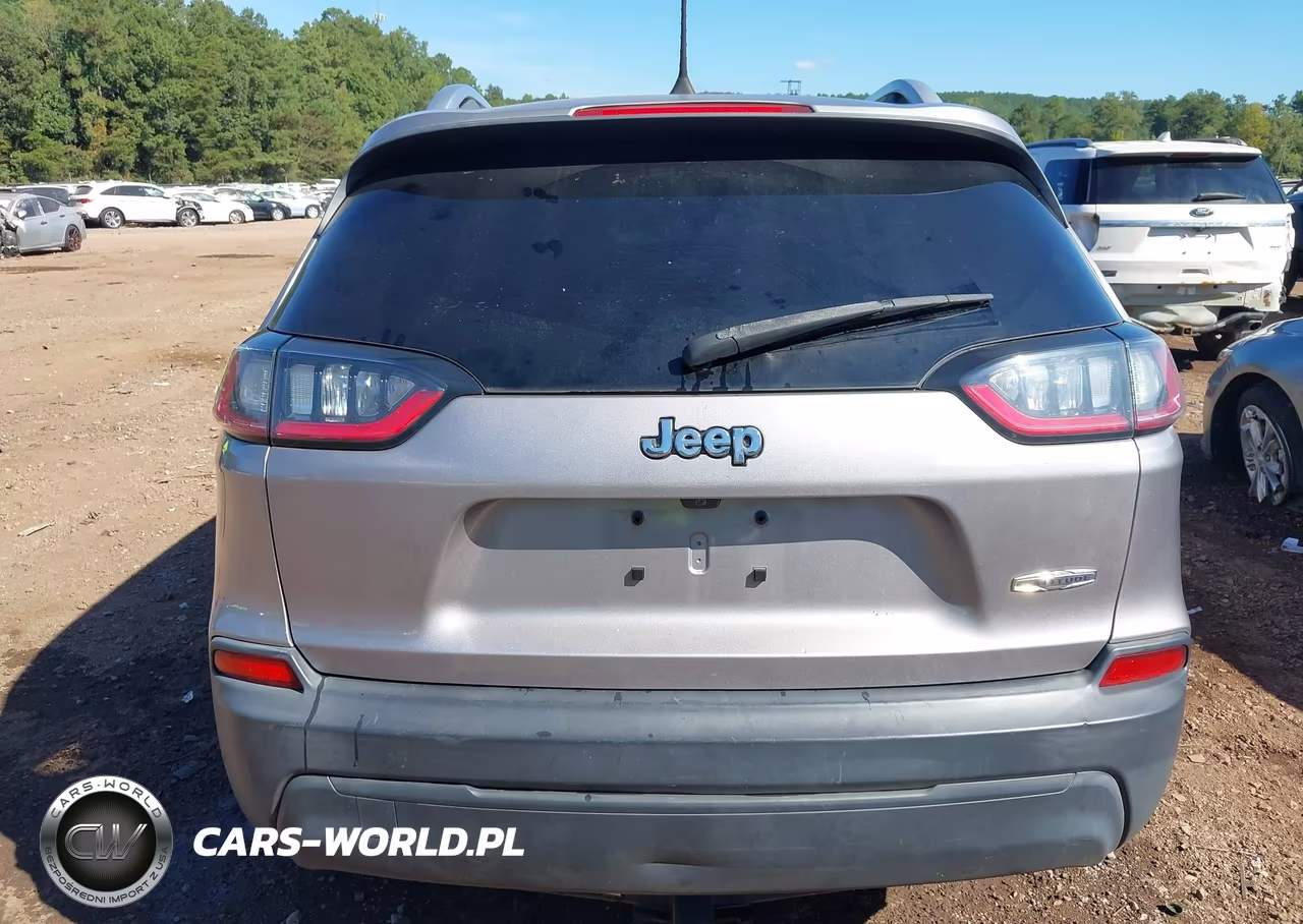 2019 Jeep Cherokee Latitude Plus Fwd VIN:1C4PJLLB0KD151331 - 17