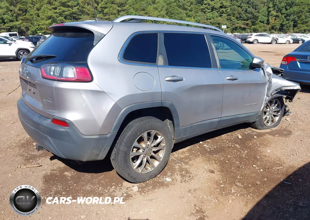 2019 Jeep Cherokee Latitude Plus Fwd VIN:1C4PJLLB0KD151331 - 4